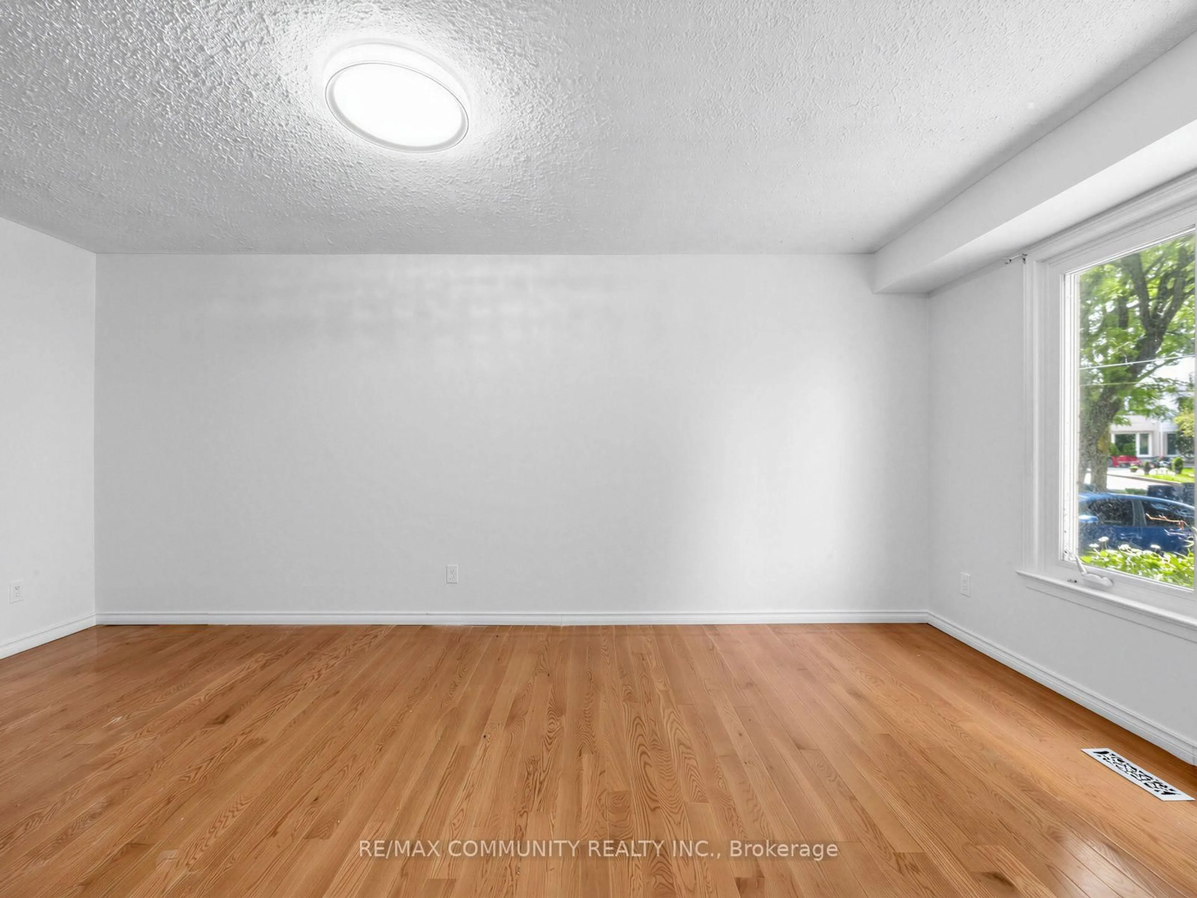 A pic of a room for 37 Tinbury Pl, Toronto Ontario M1B 1J7