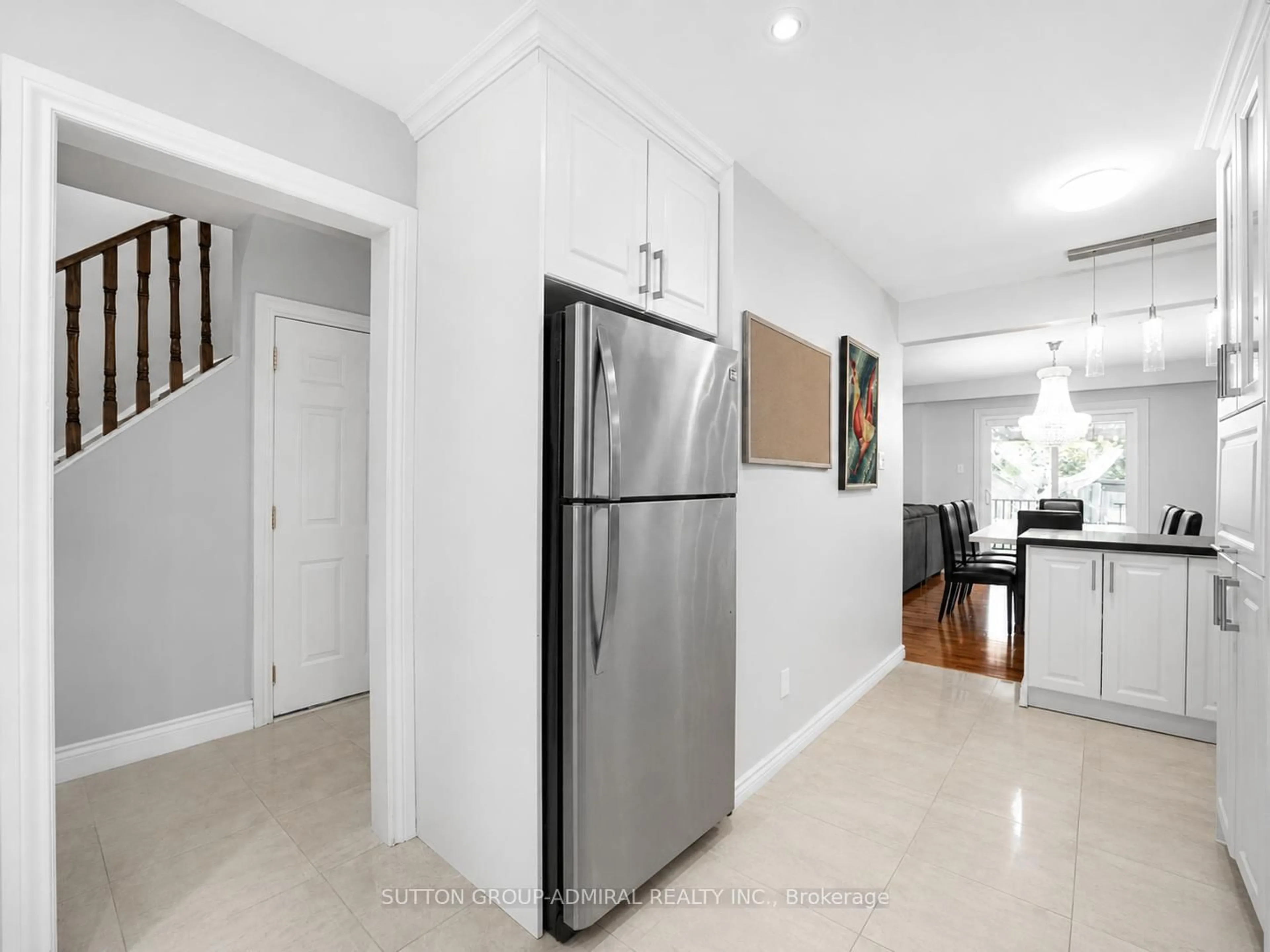 Standard kitchen, unknown for 1980 Faylee Cres, Pickering Ontario L1V 2V6