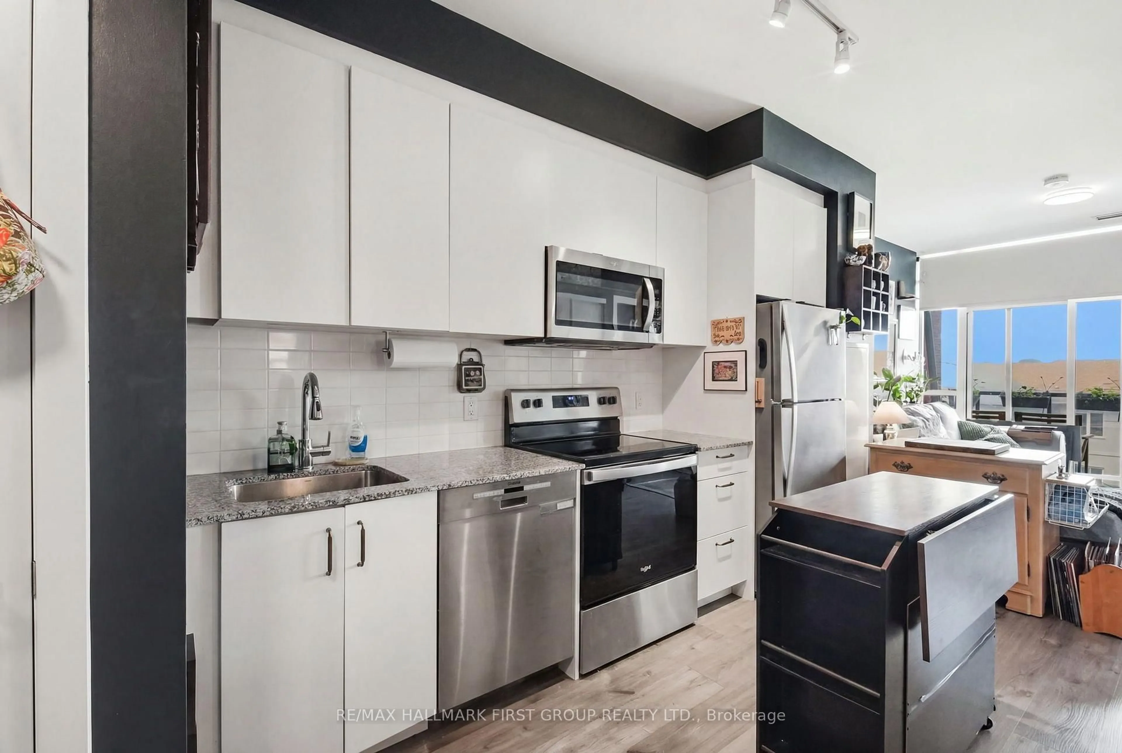 Contemporary kitchen, ceramic/tile floor for 1010 Dundas St E St #325, Whitby Ontario L1N 0L6