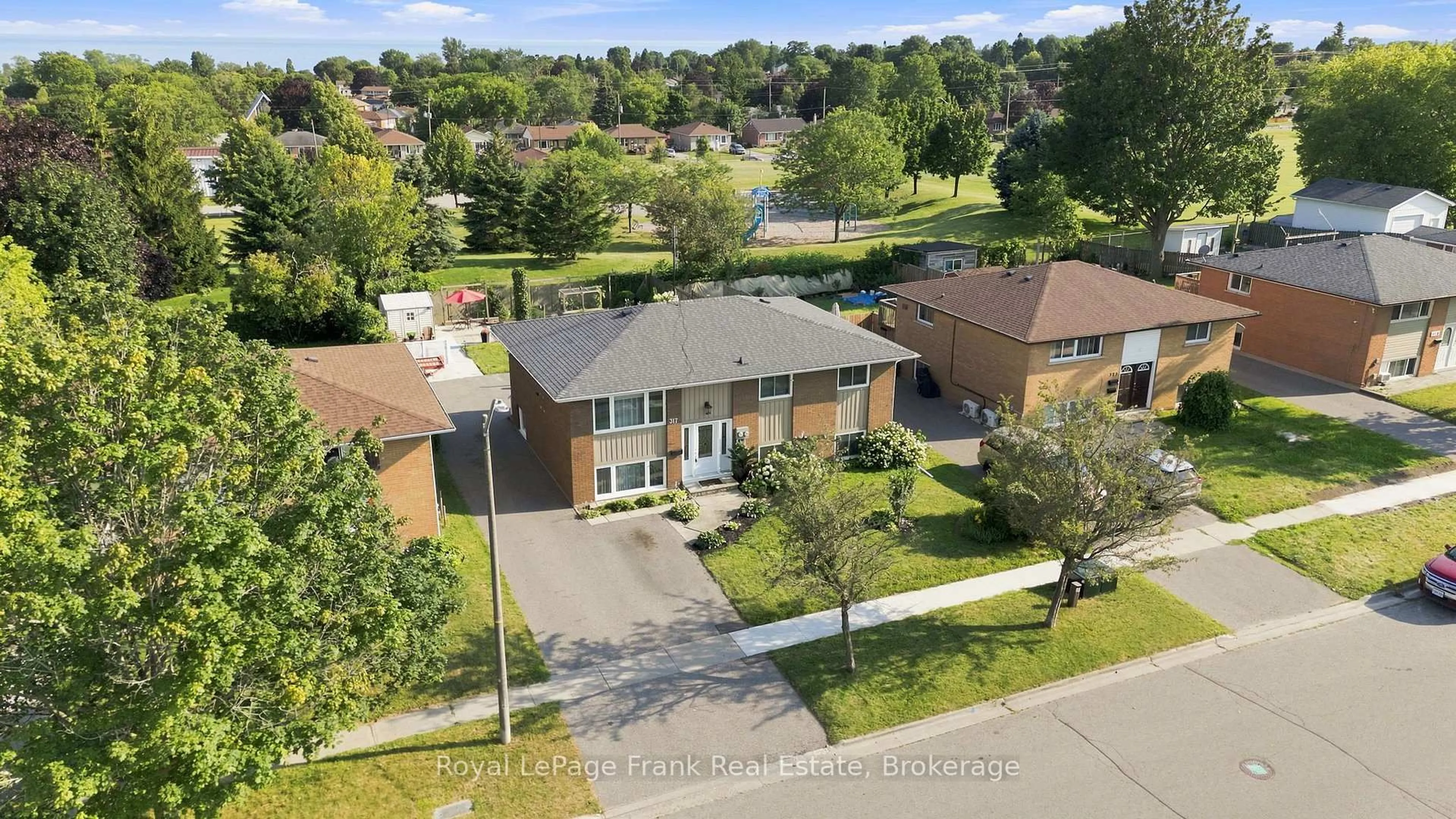 A pic from outside/outdoor area/front of a property/back of a property/a pic from drone, street for 317 Dwight Ave, Oshawa Ontario L1J 1K8