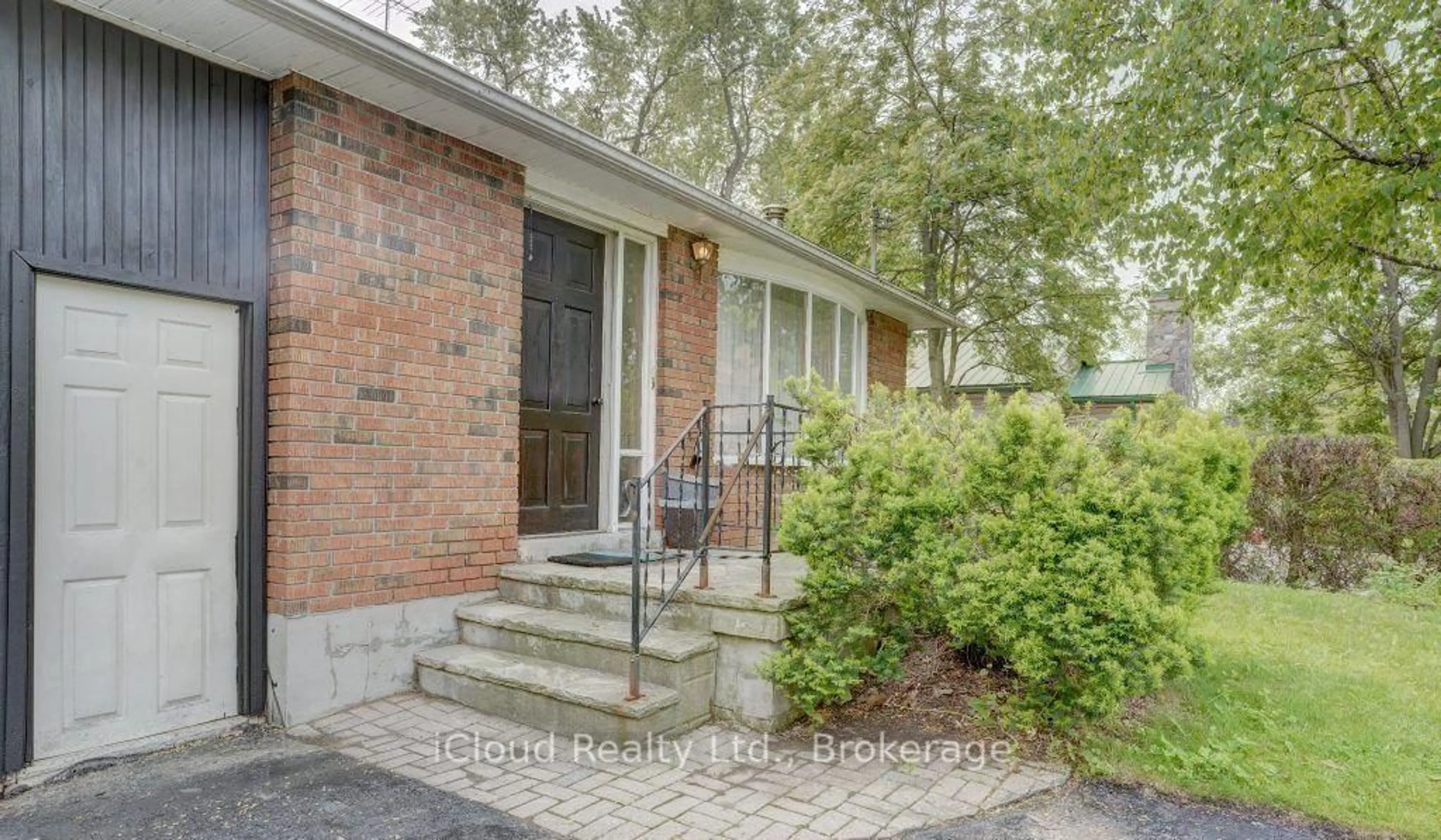 Home with brick exterior material, street for 325 Dyson Rd, Pickering Ontario L1W 2N1