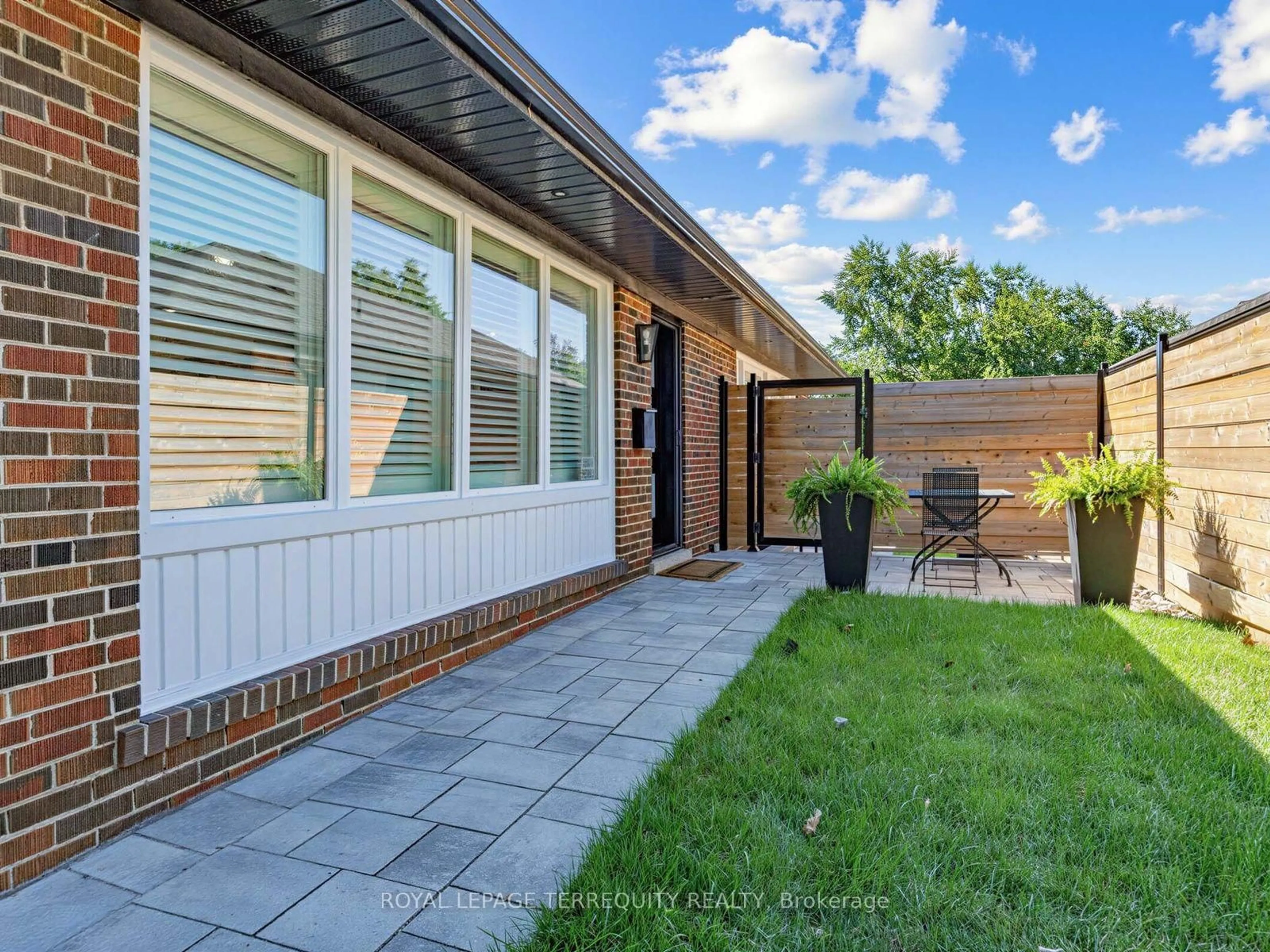 Home with brick exterior material, street for 29 Sedgewick Cres, Toronto Ontario M1K 3T5