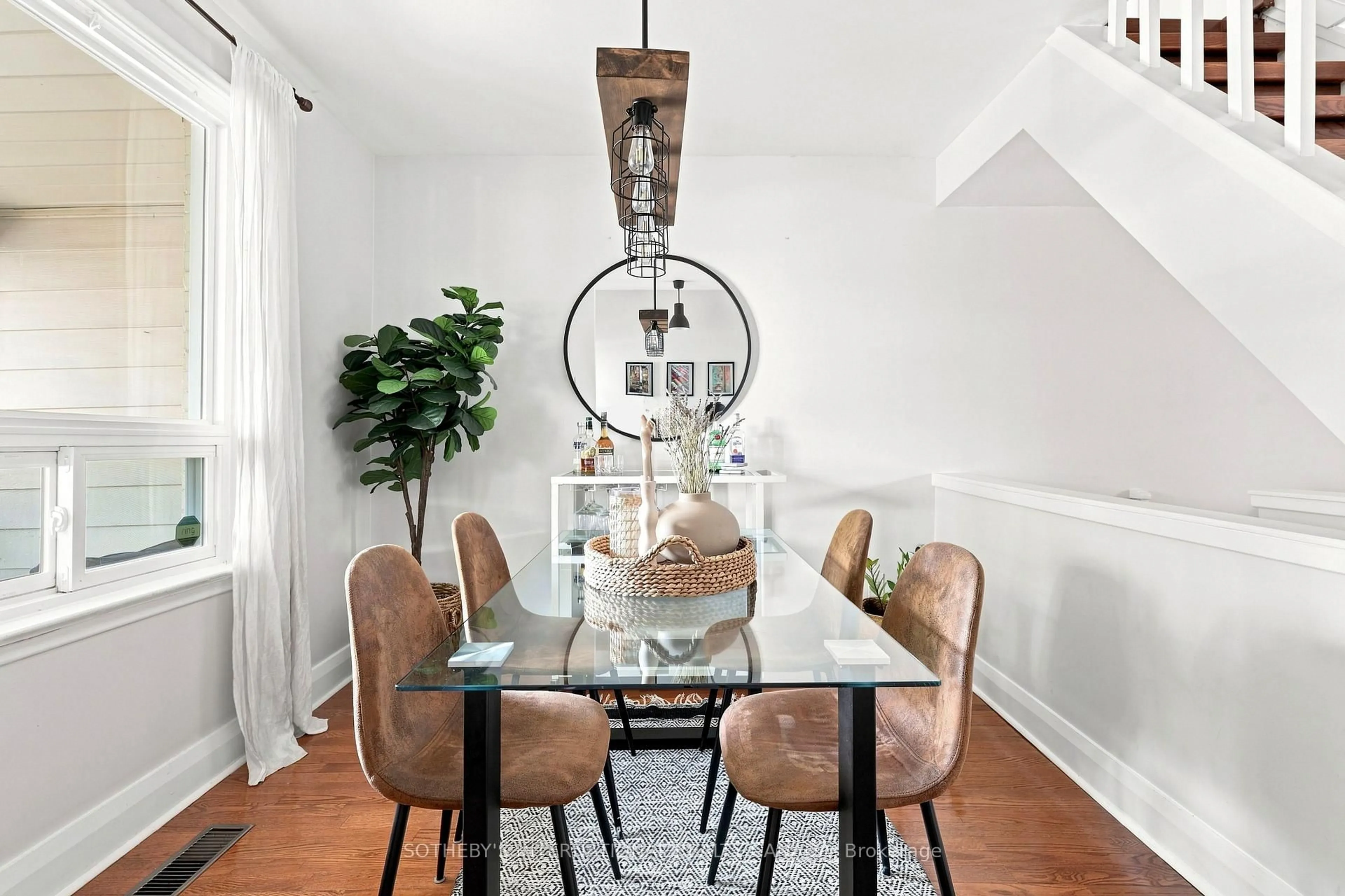 Dining room, unknown for 213 Oakcrest Ave, Toronto Ontario M4C 1B8