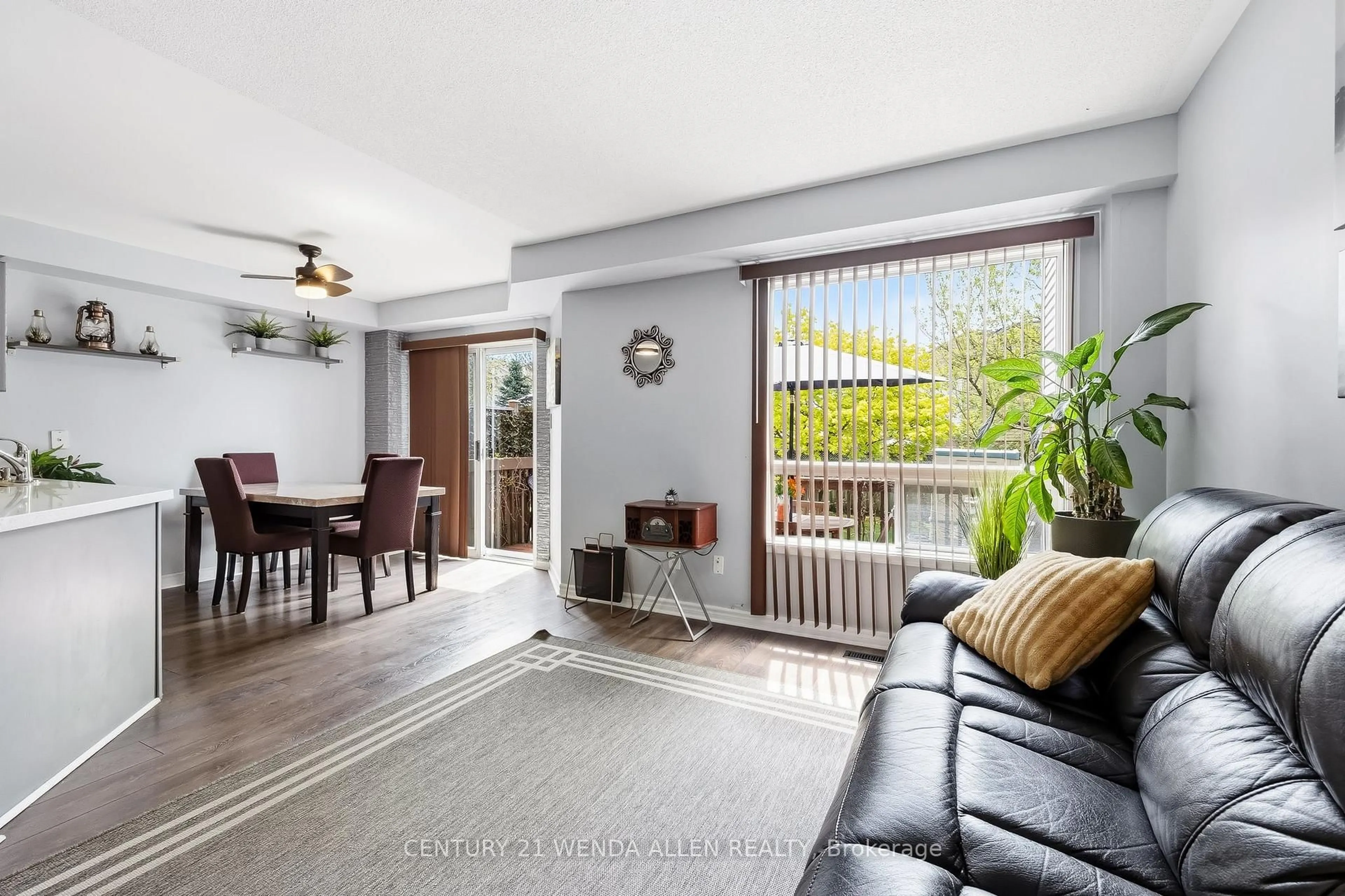 Living room with furniture, unknown for 5 Jays Dr, Whitby Ontario L1R 2P5
