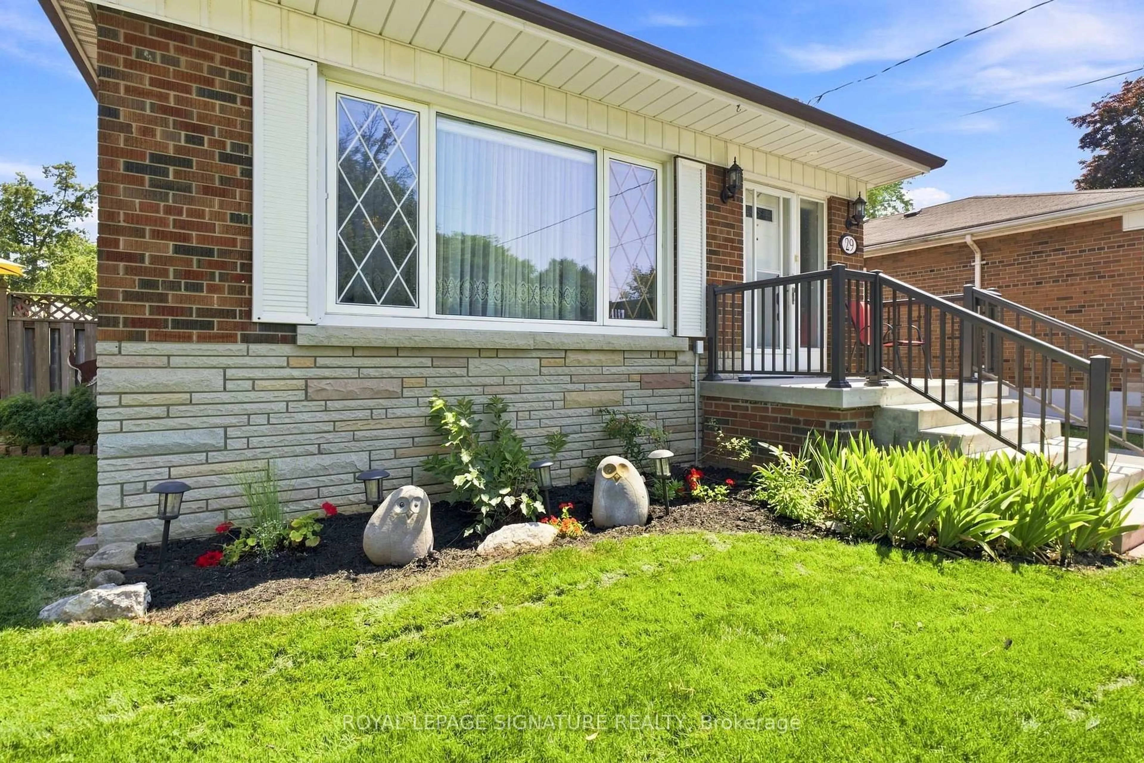 Home with brick exterior material, street for 29 Chandler Dr, Toronto Ontario M1G 1Z1