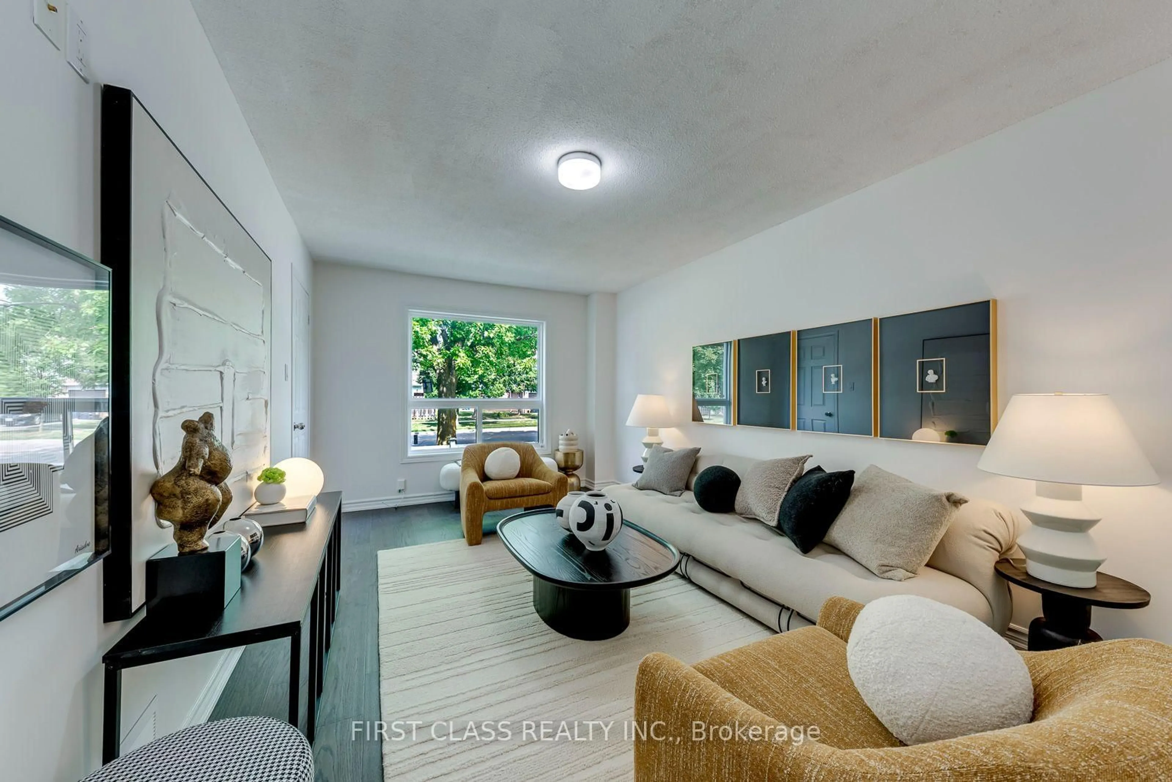 Living room with furniture, unknown for 27 Alton Towers Circ, Toronto Ontario M1V 3T2