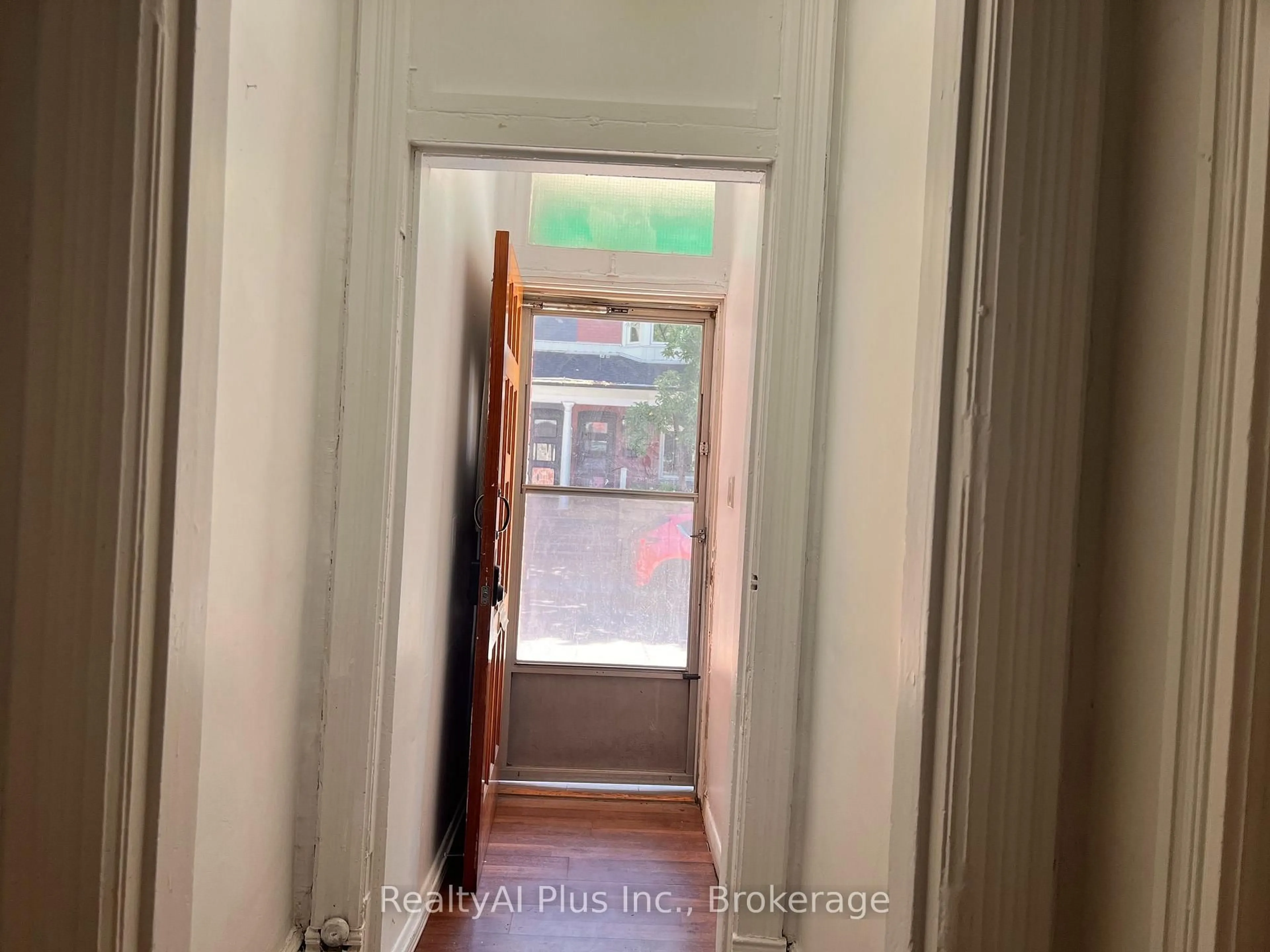 Unknown for 182 Boulton Ave, Toronto Ontario M4M 2J9