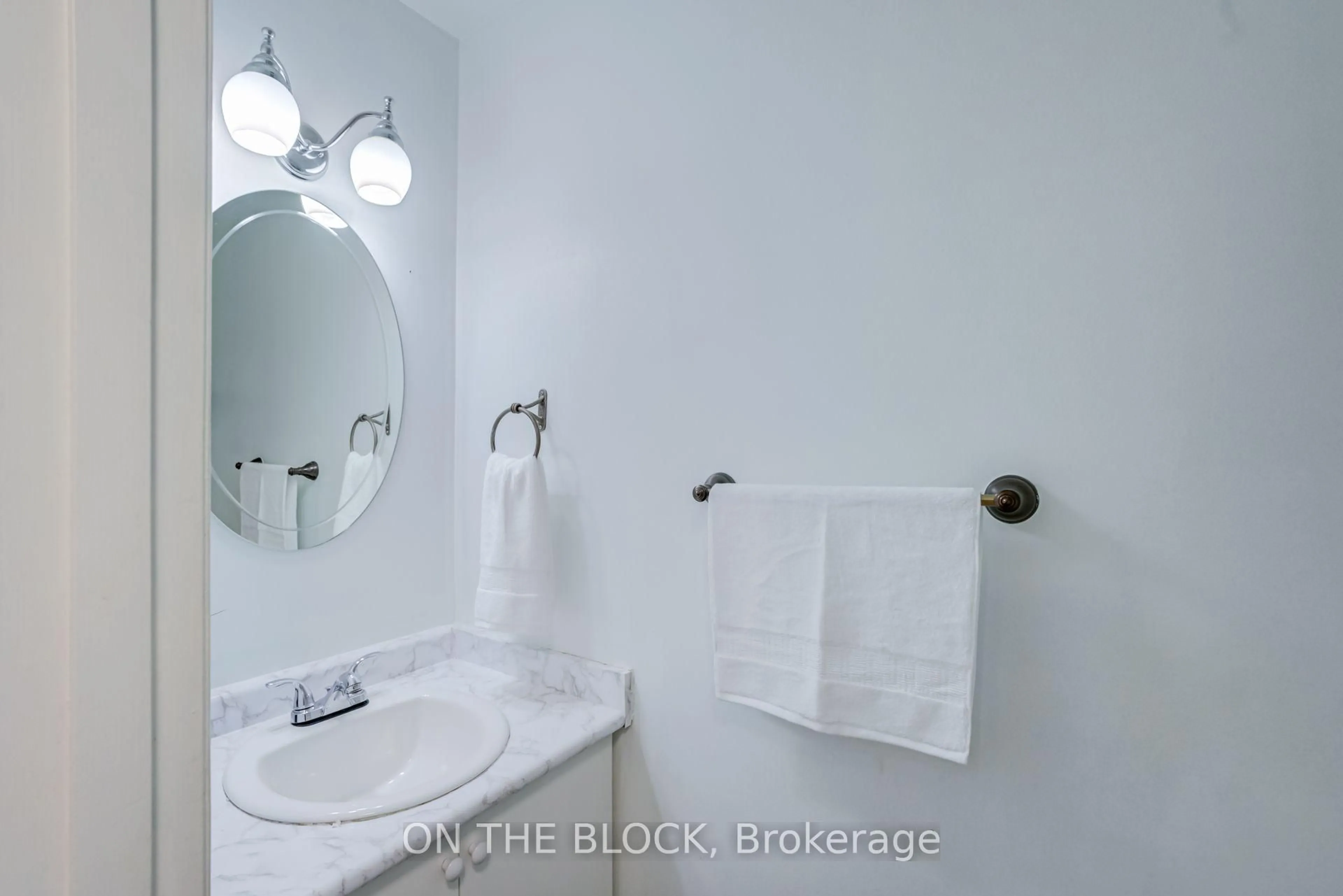 Standard bathroom, unknown for 7 Chopin Crt, Whitby Ontario L1N 6C5