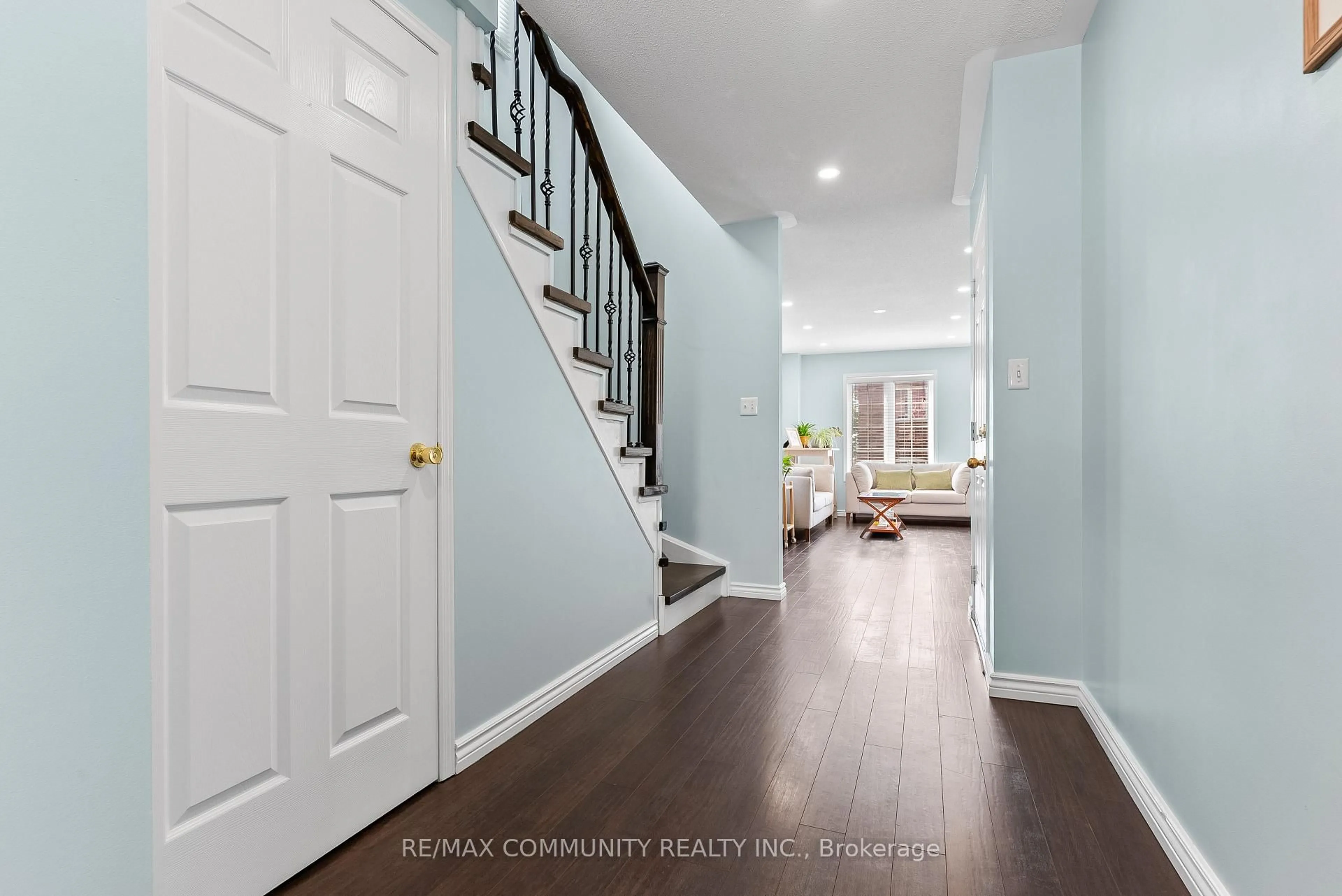 Indoor entryway for 32 Bartolo Lane, Ajax Ontario L1T 0C2
