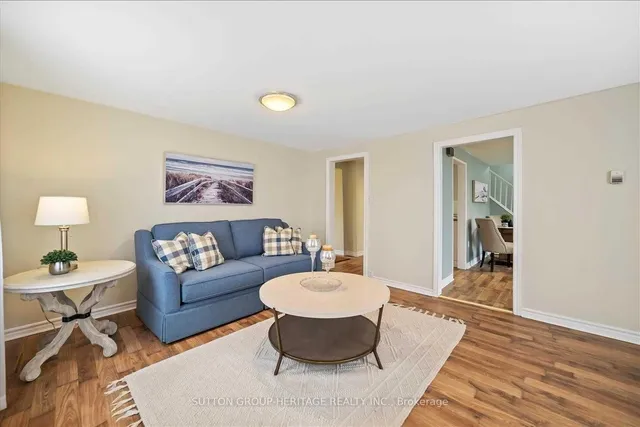 1612 Dufferin St, Whitby 5