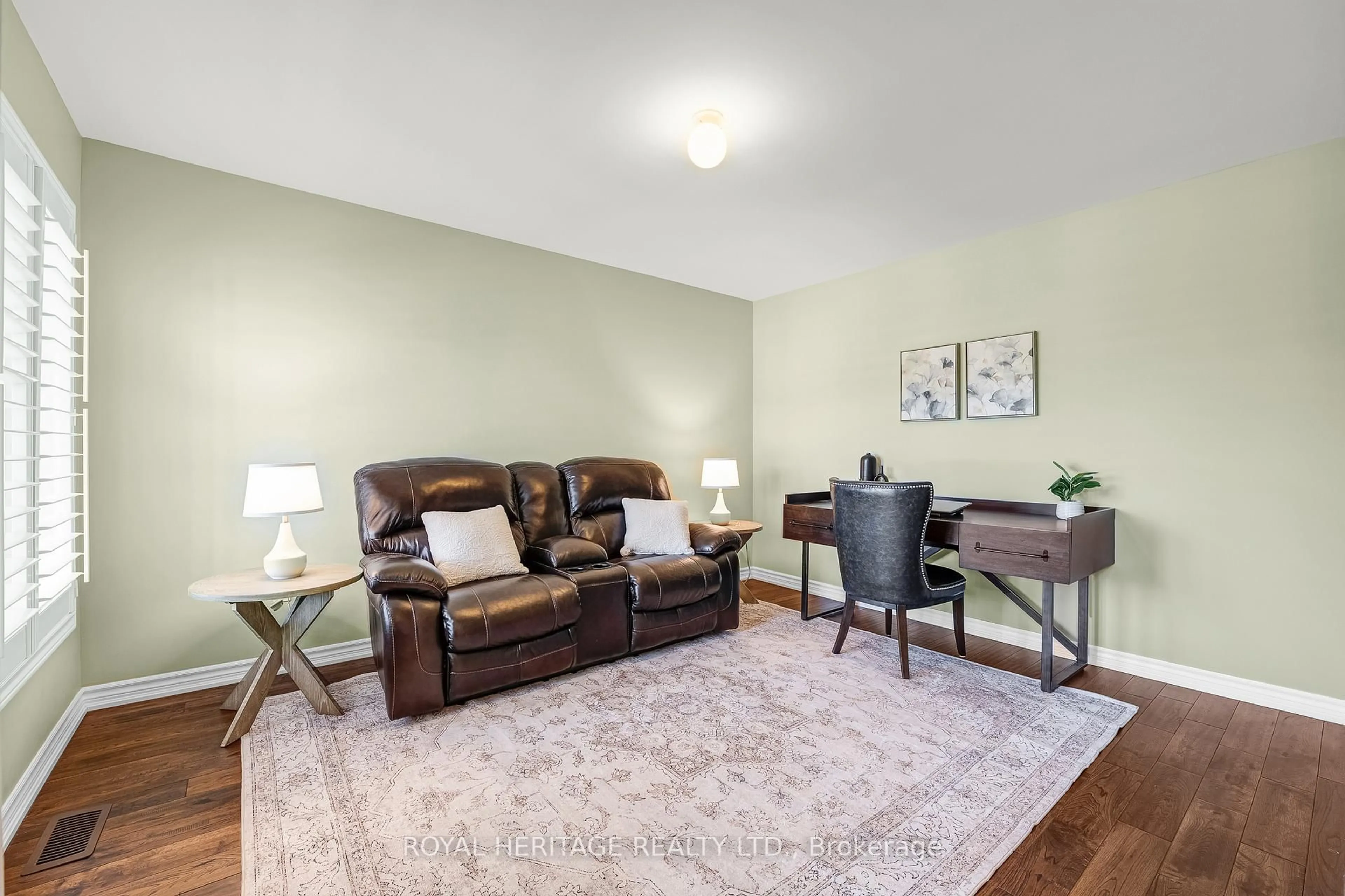 Living room with furniture, unknown for 1856 Rosebank Rd, Pickering Ontario L1V 6Y1