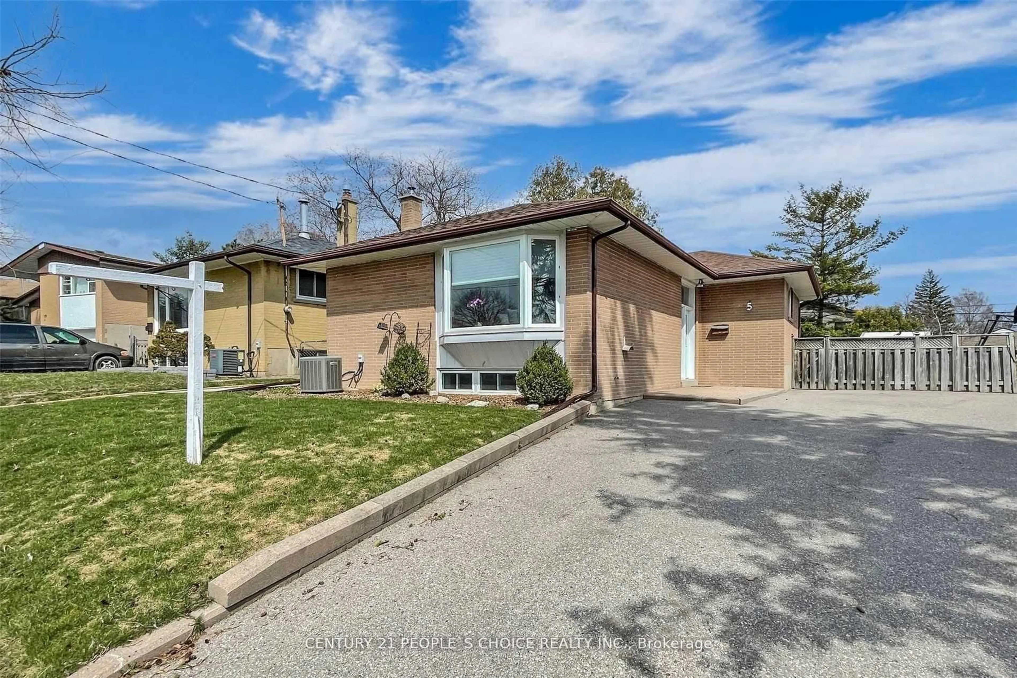 Home with brick exterior material, street for 5 Mid Pines Rd, Toronto Ontario M1G 2L5