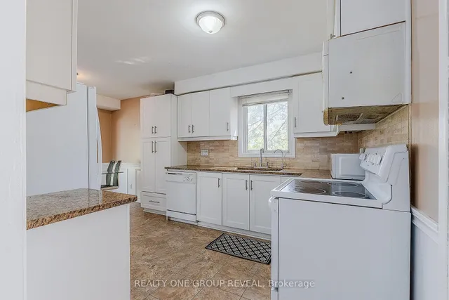 4 Stanford Cres, Clarington 4