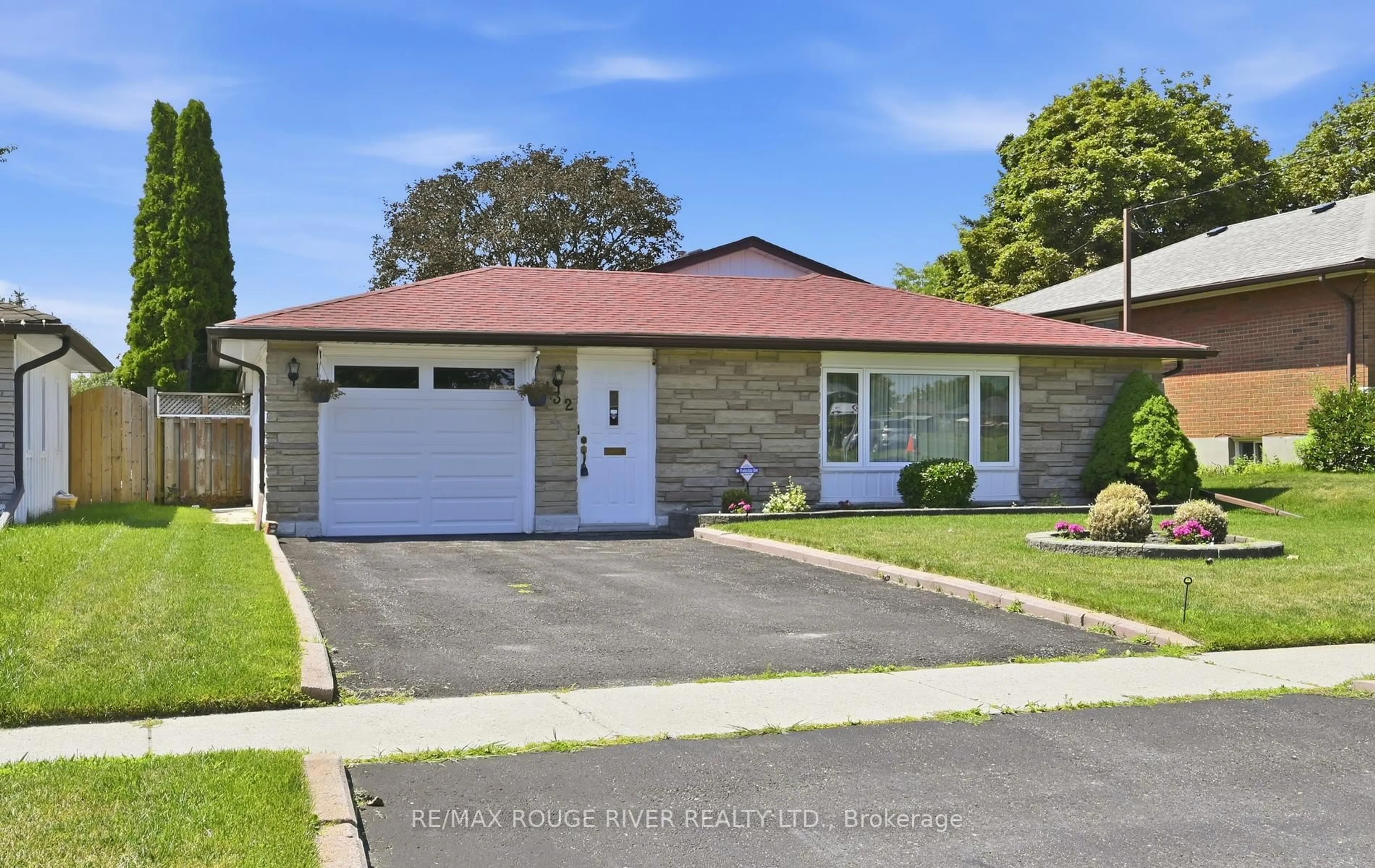 Home with brick exterior material, street for 132 Athabasca St, Oshawa Ontario L1H 7H8