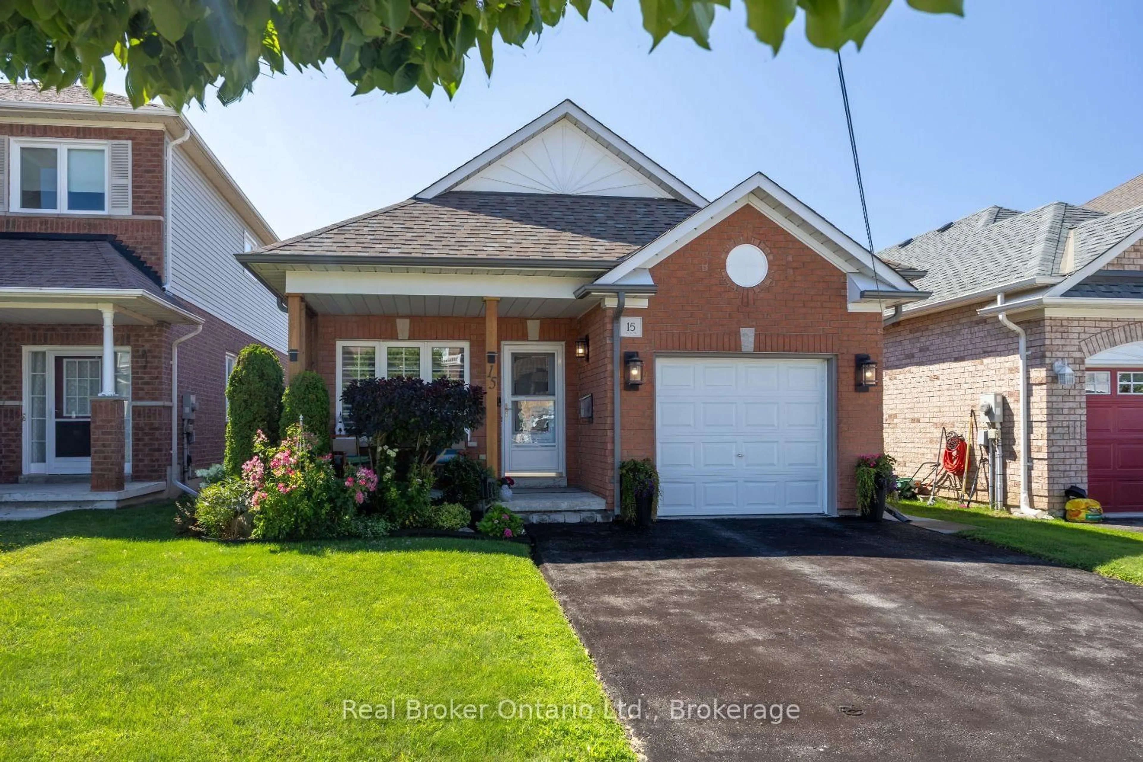 Home with brick exterior material, street for 15 Frank Wheeler Ave, Clarington Ontario L1E 3H5