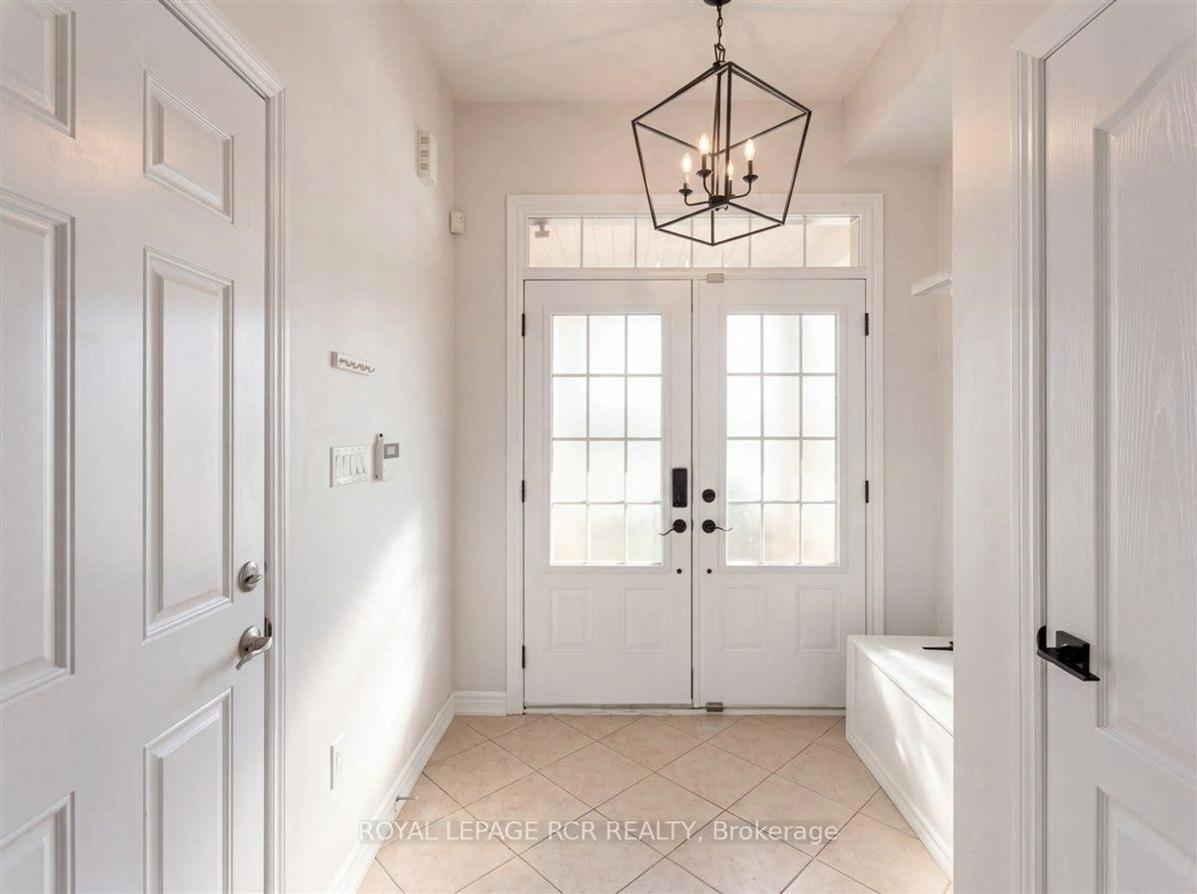 Indoor entryway for 4 Gamble Dr, Ajax Ontario L1Z 0H2