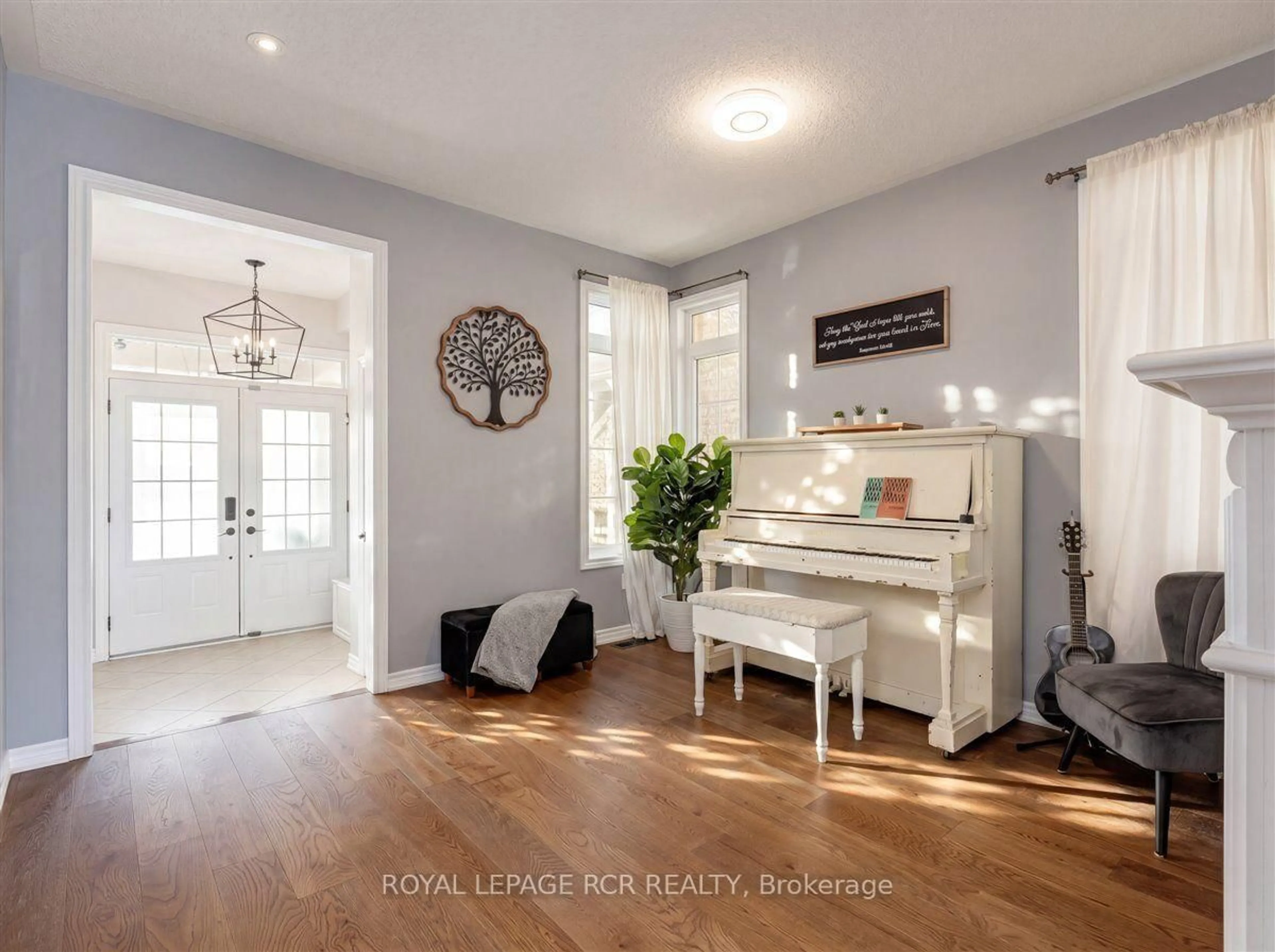 Indoor entryway for 4 Gamble Dr, Ajax Ontario L1Z 0H2