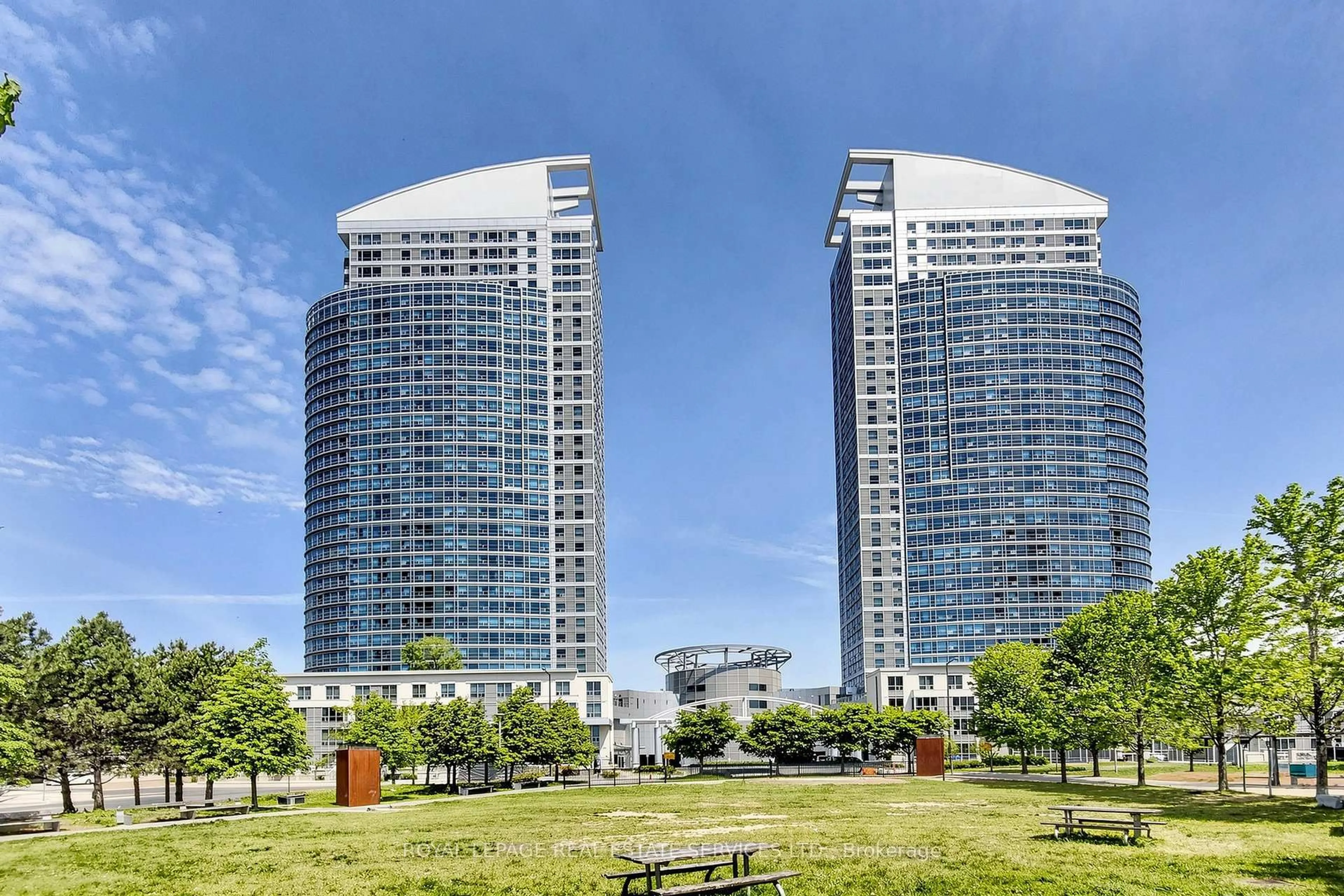 Unknown for 38 Lee Centre Dr #3503, Toronto Ontario M1H 3J7