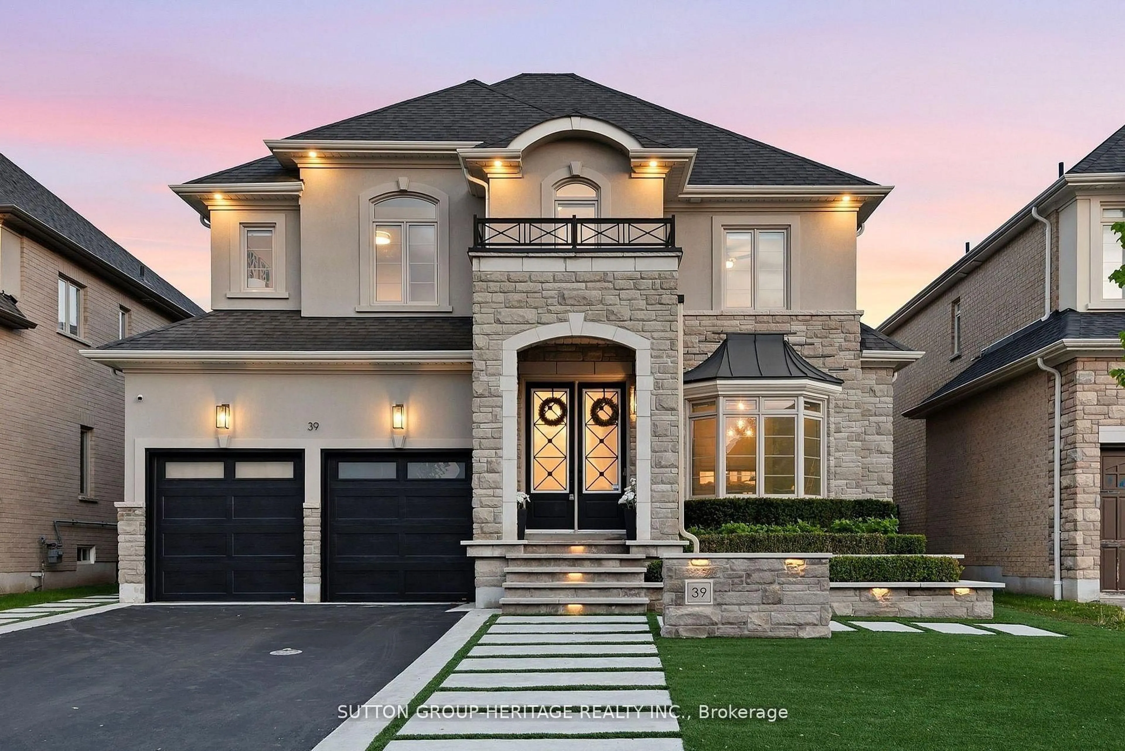 Home with brick exterior material, street for 39 Glengowan St, Whitby Ontario L1R 0K9