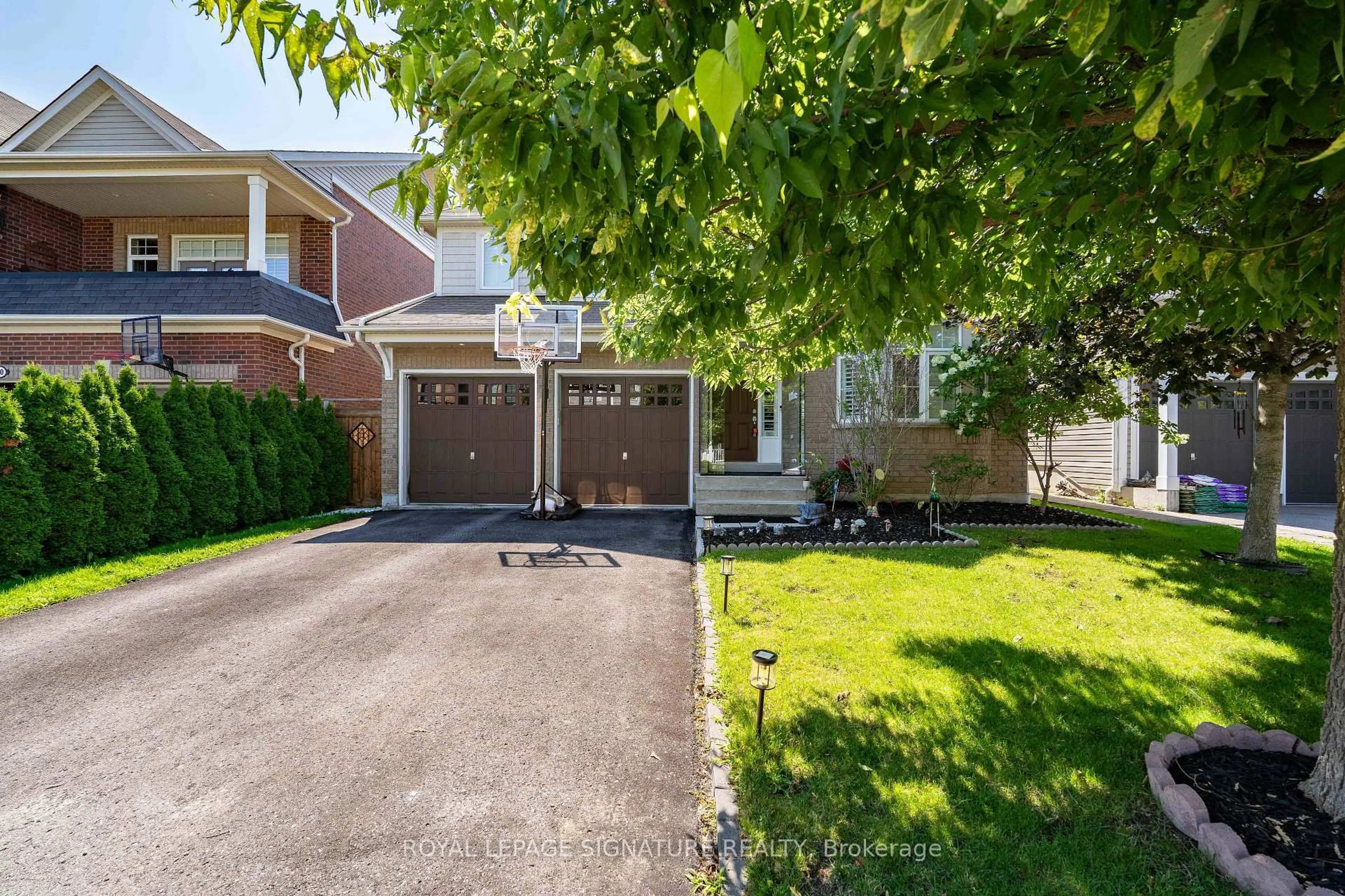 Unknown for 22 Northcastle Cres, Whitby Ontario L1M 0H8