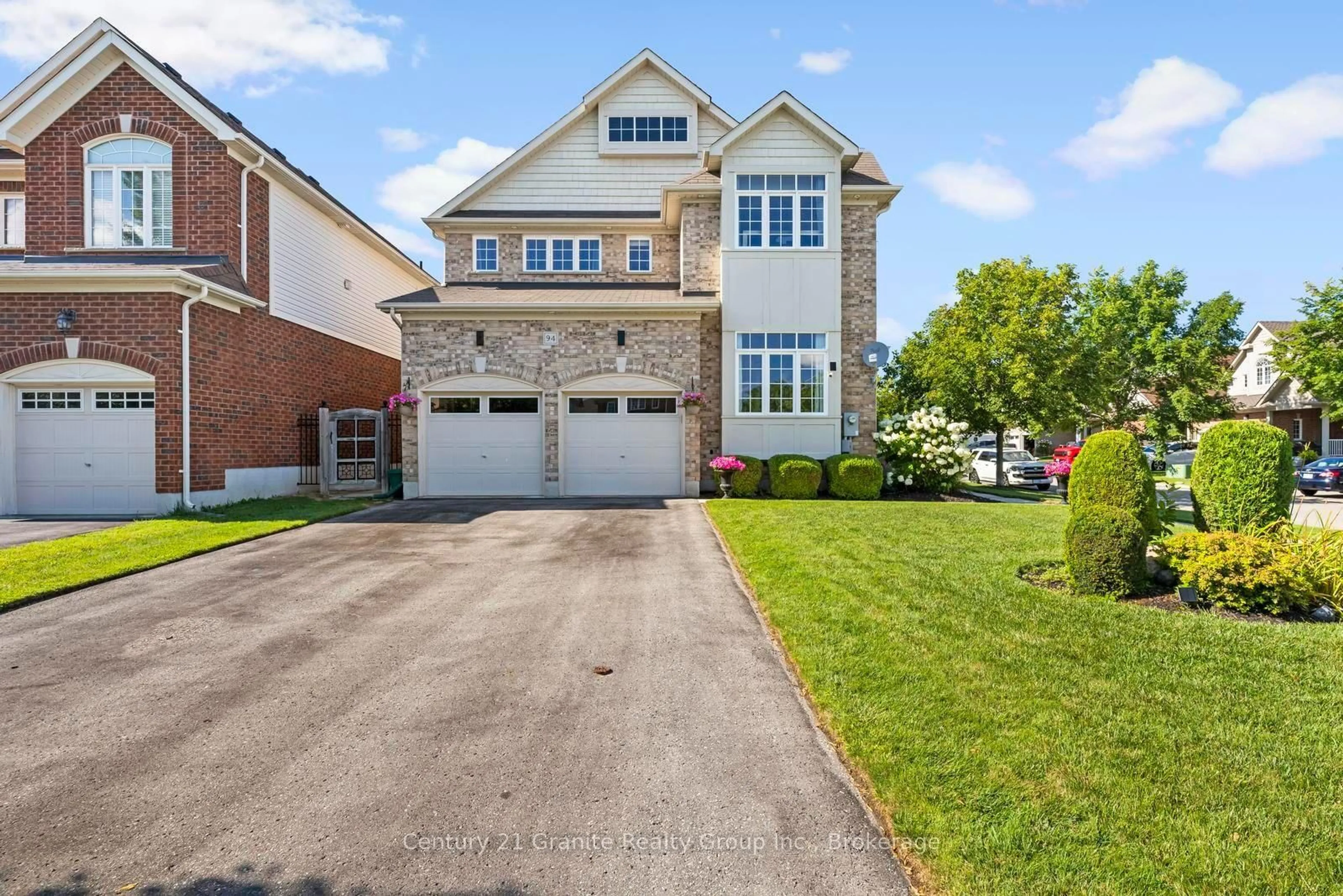 Home with brick exterior material, street for 94 Hockley Ave, Clarington Ontario L1C 0G5