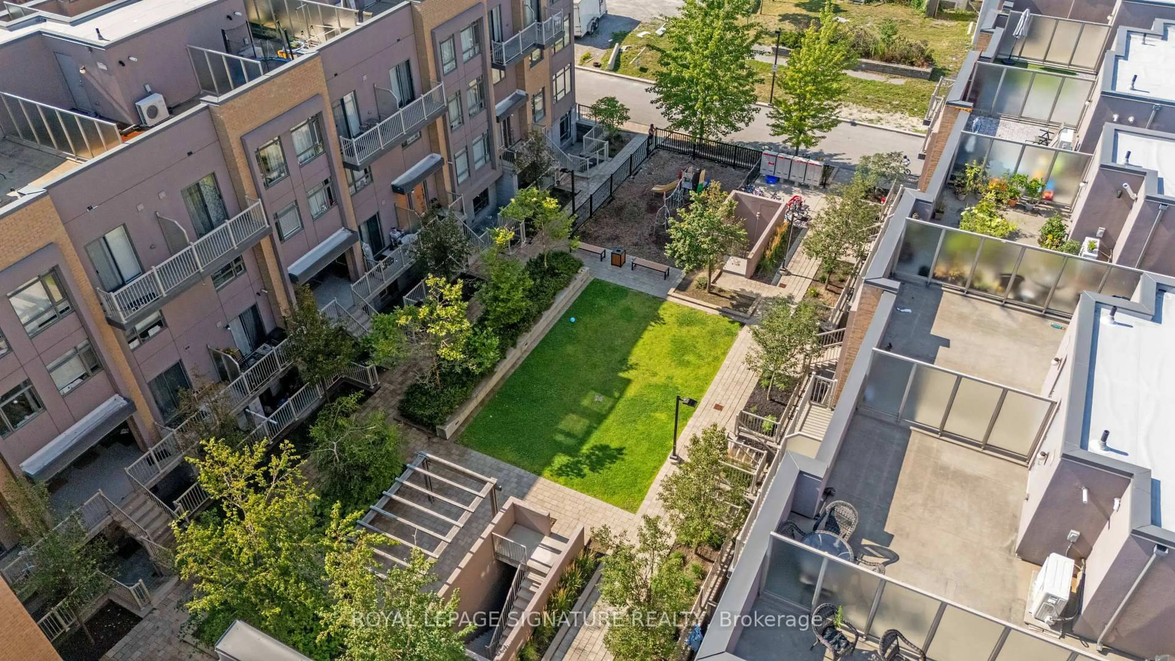 A pic from outside/outdoor area/front of a property/back of a property/a pic from drone, city buildings view from balcony for 1070 Progress Ave #311, Toronto Ontario M5N 2E2