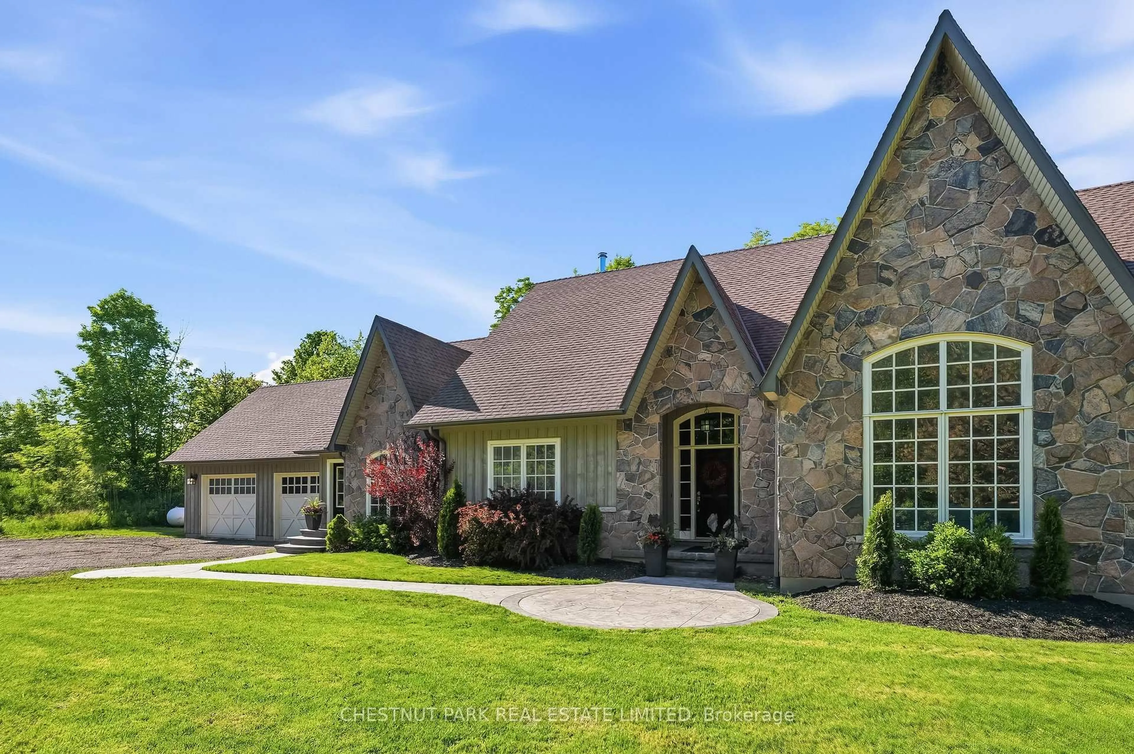 Home with brick exterior material, unknown for 1995 Concession 8 Rd, Pickering Ontario L1Y 1A2
