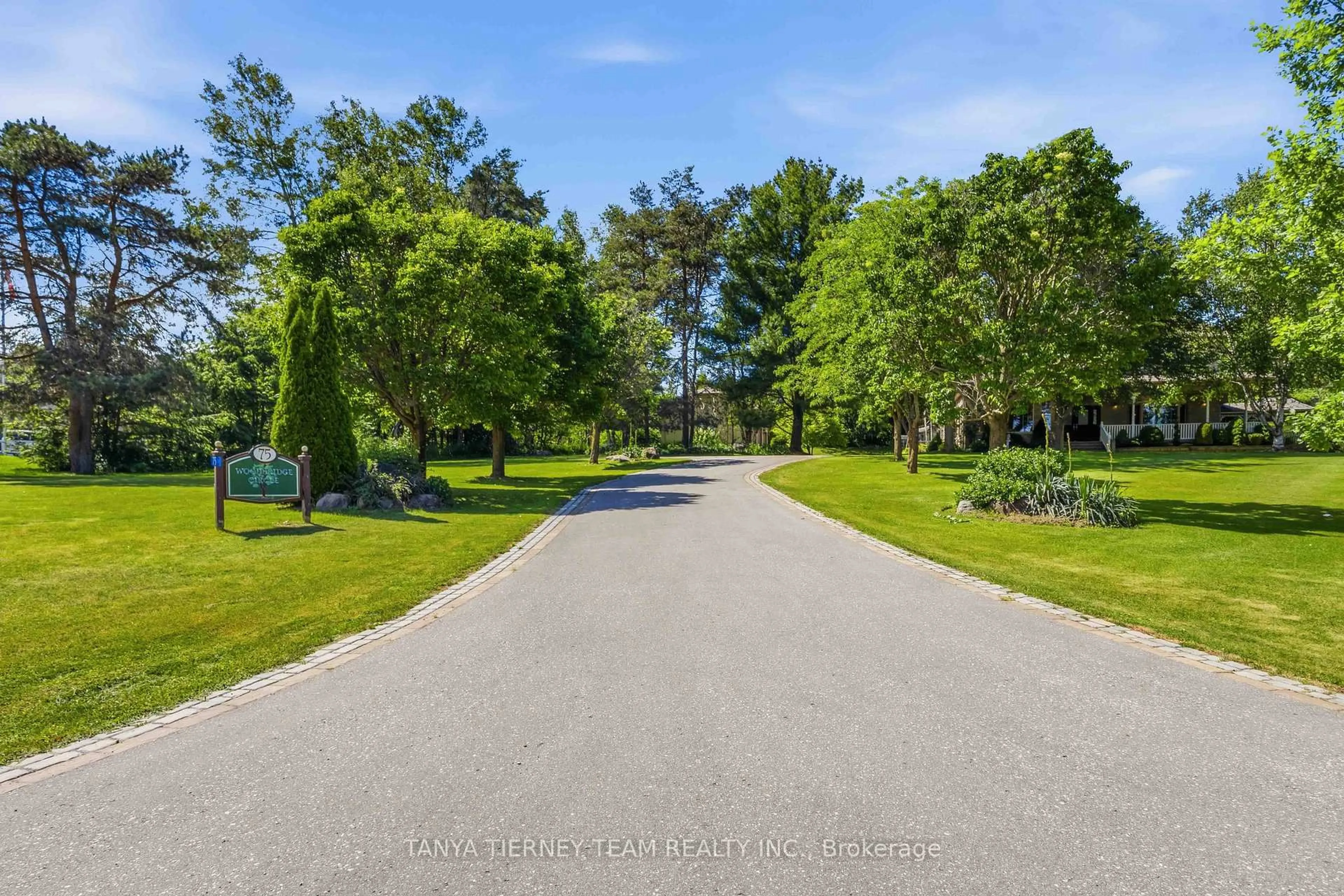 A pic from outside/outdoor area/front of a property/back of a property/a pic from drone, forest/trees view for 75 Woodbridge Circ, Scugog Ontario L9L 2B3