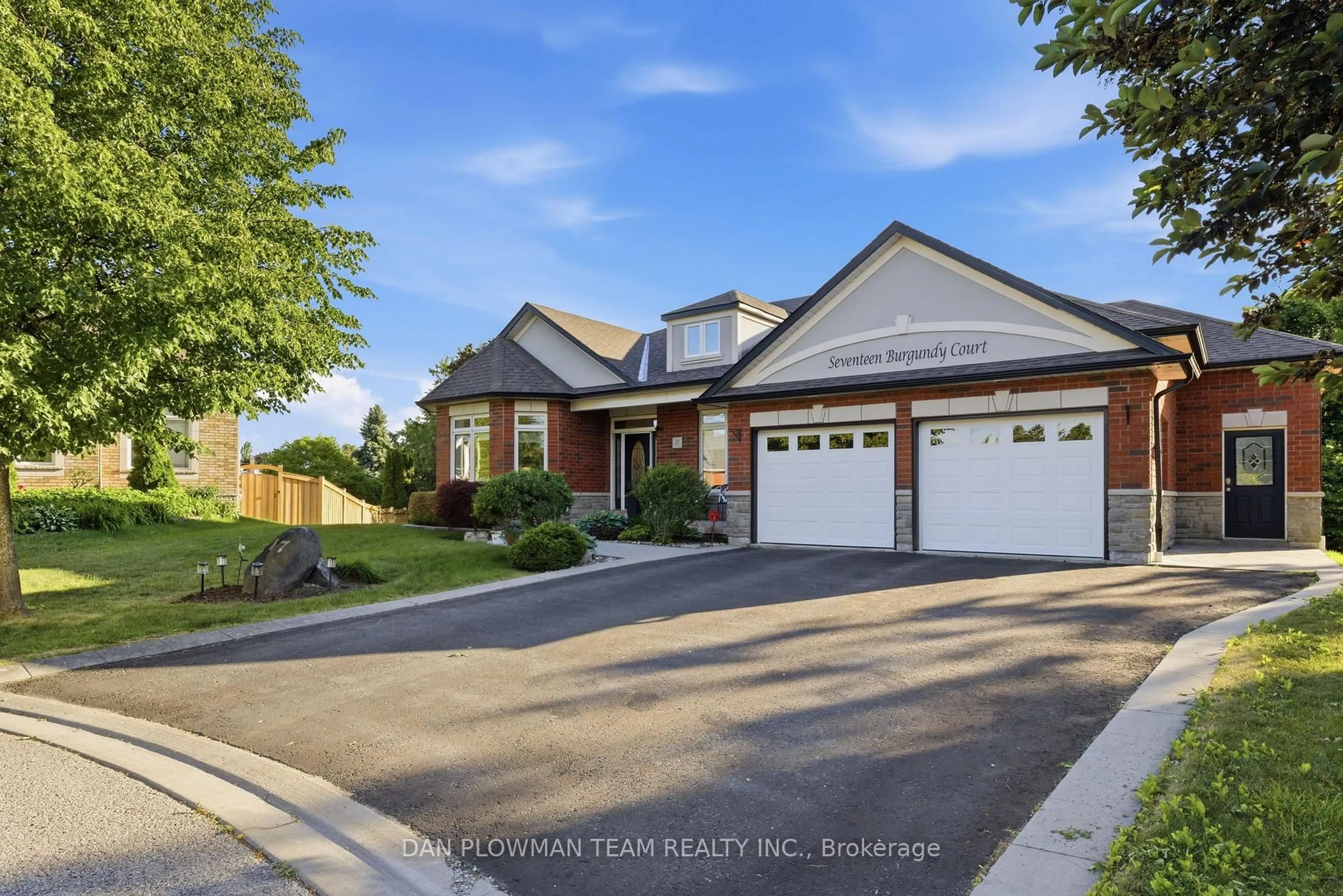 Home with brick exterior material, street for 17 Burgundy Crt, Whitby Ontario L1R 3H7
