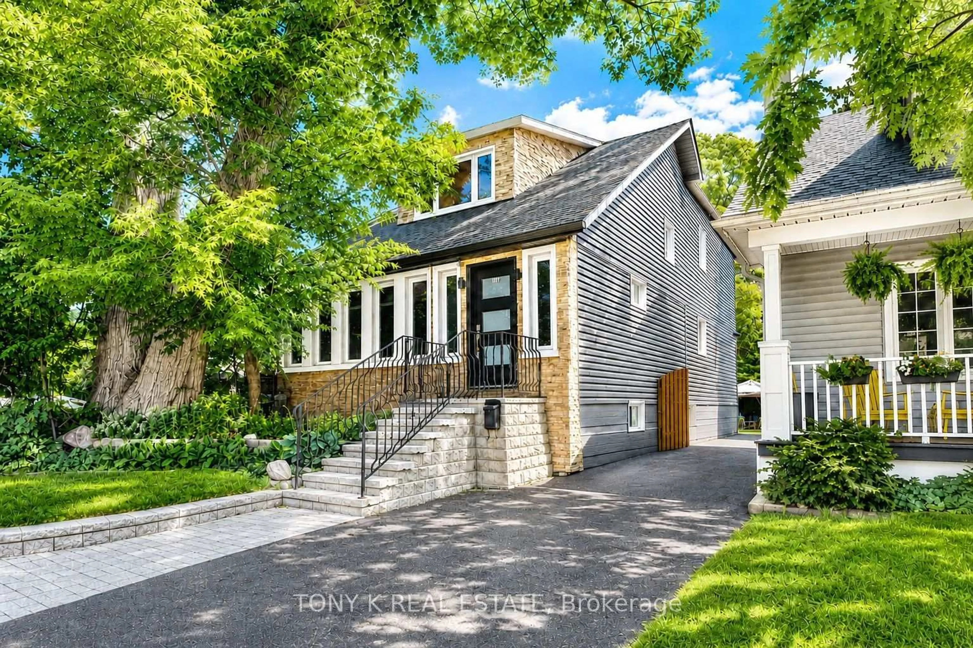Home with brick exterior material, street for 111 Eastwood Ave, Toronto Ontario M1N 3H4