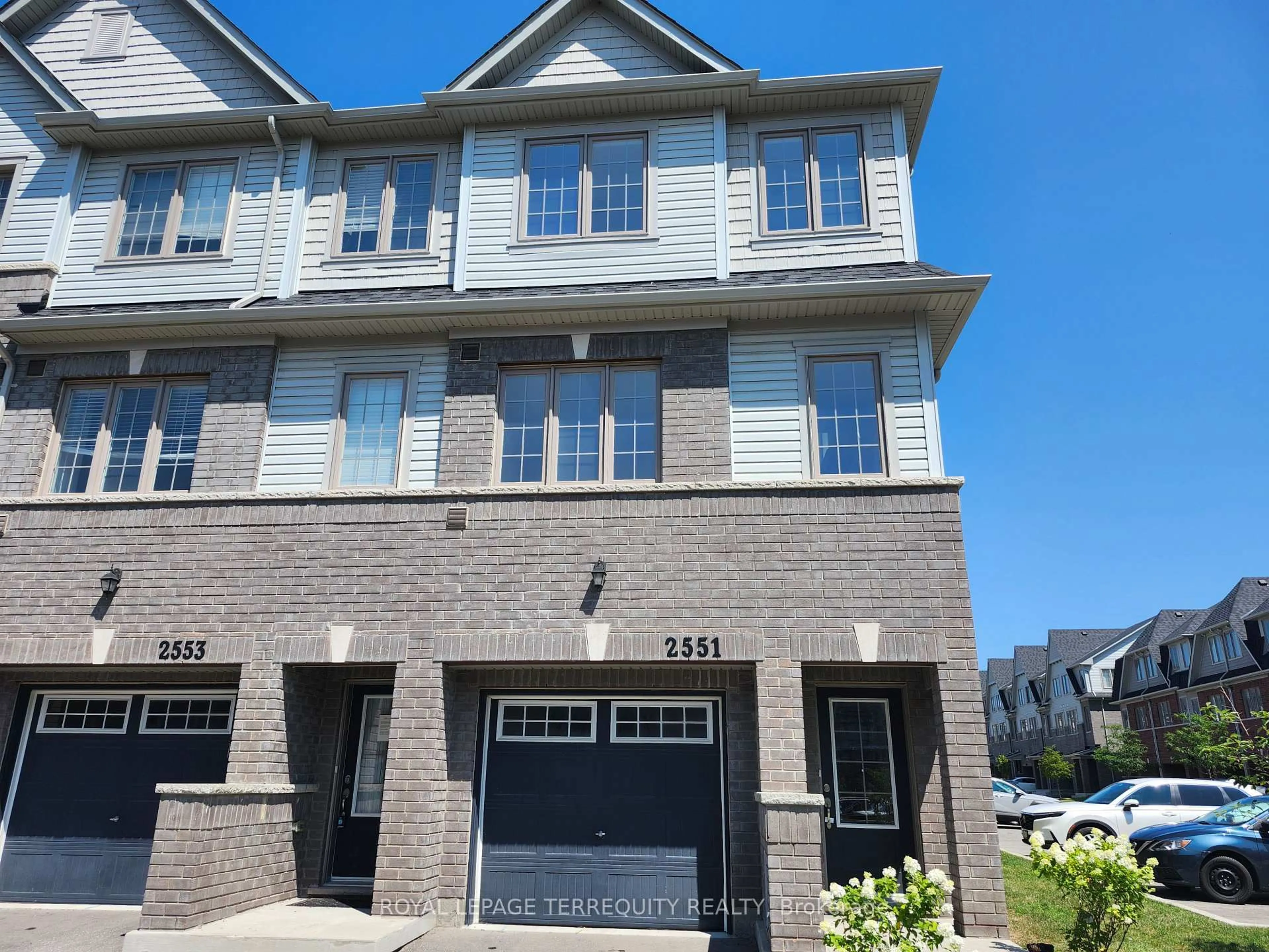 Unknown for 2551 Barbarolli Path #115, Oshawa Ontario L1L 0P9