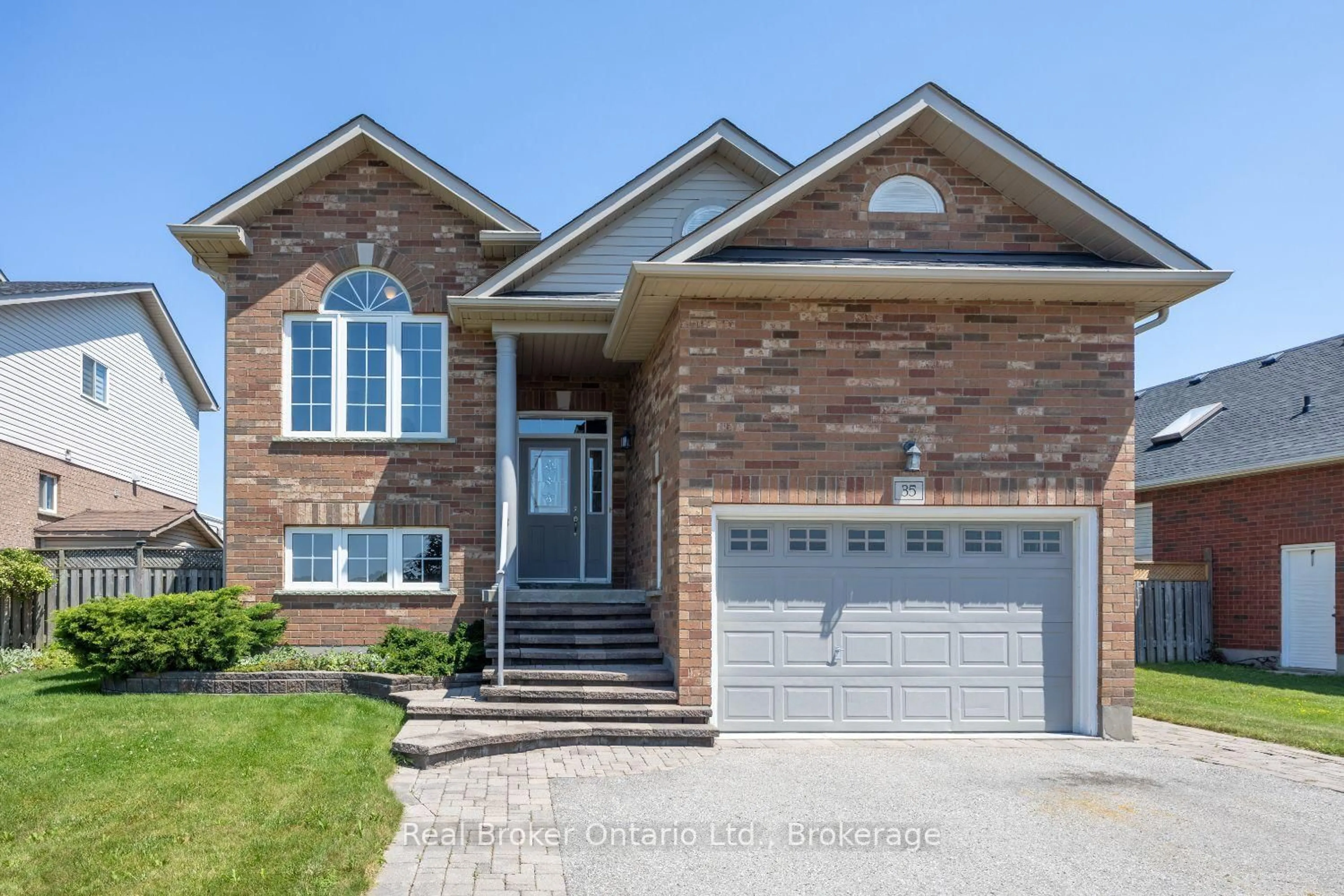 Home with brick exterior material, street for 35 Argent St, Clarington Ontario L1C 5K8