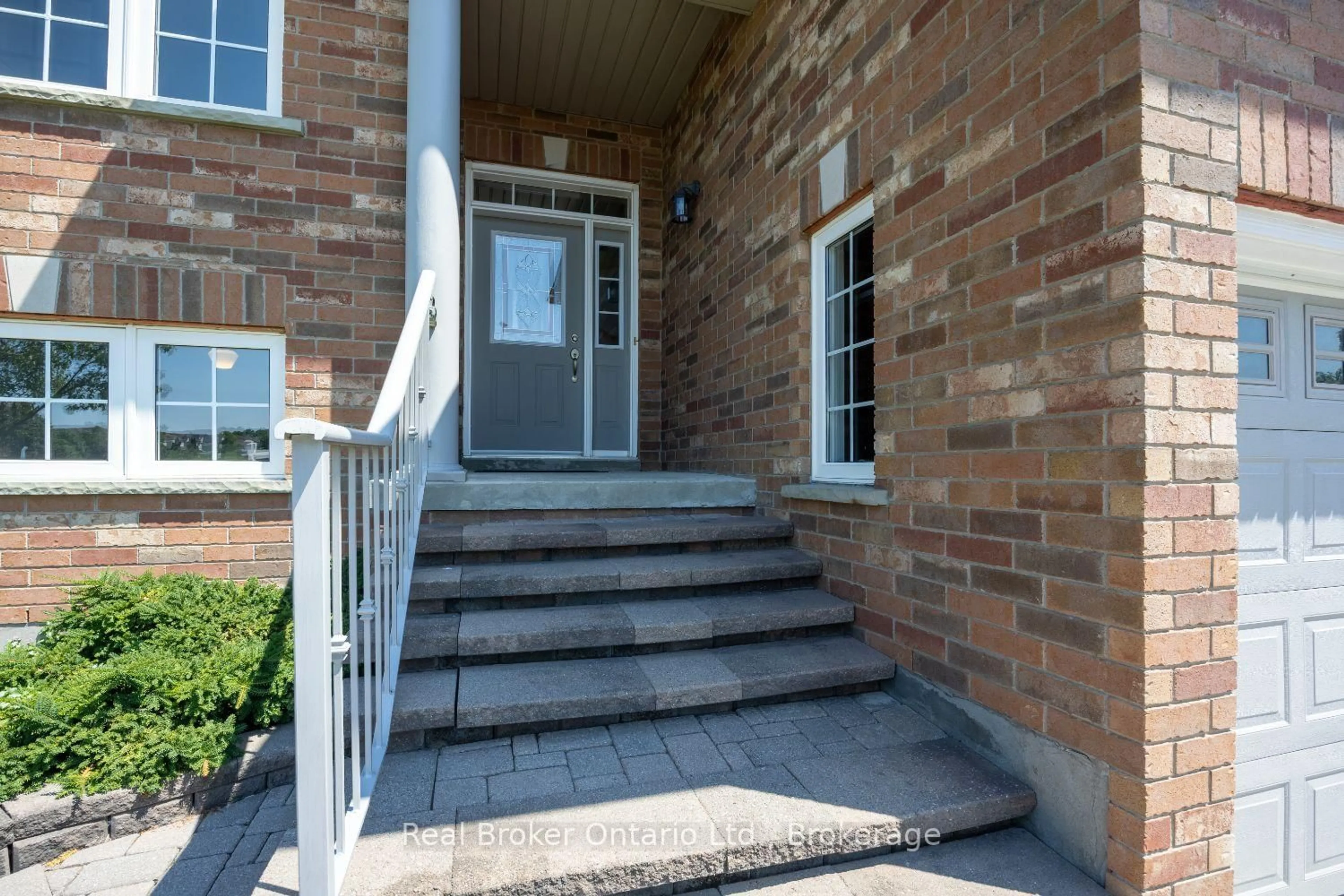 Unknown for 35 Argent St, Clarington Ontario L1C 5K8