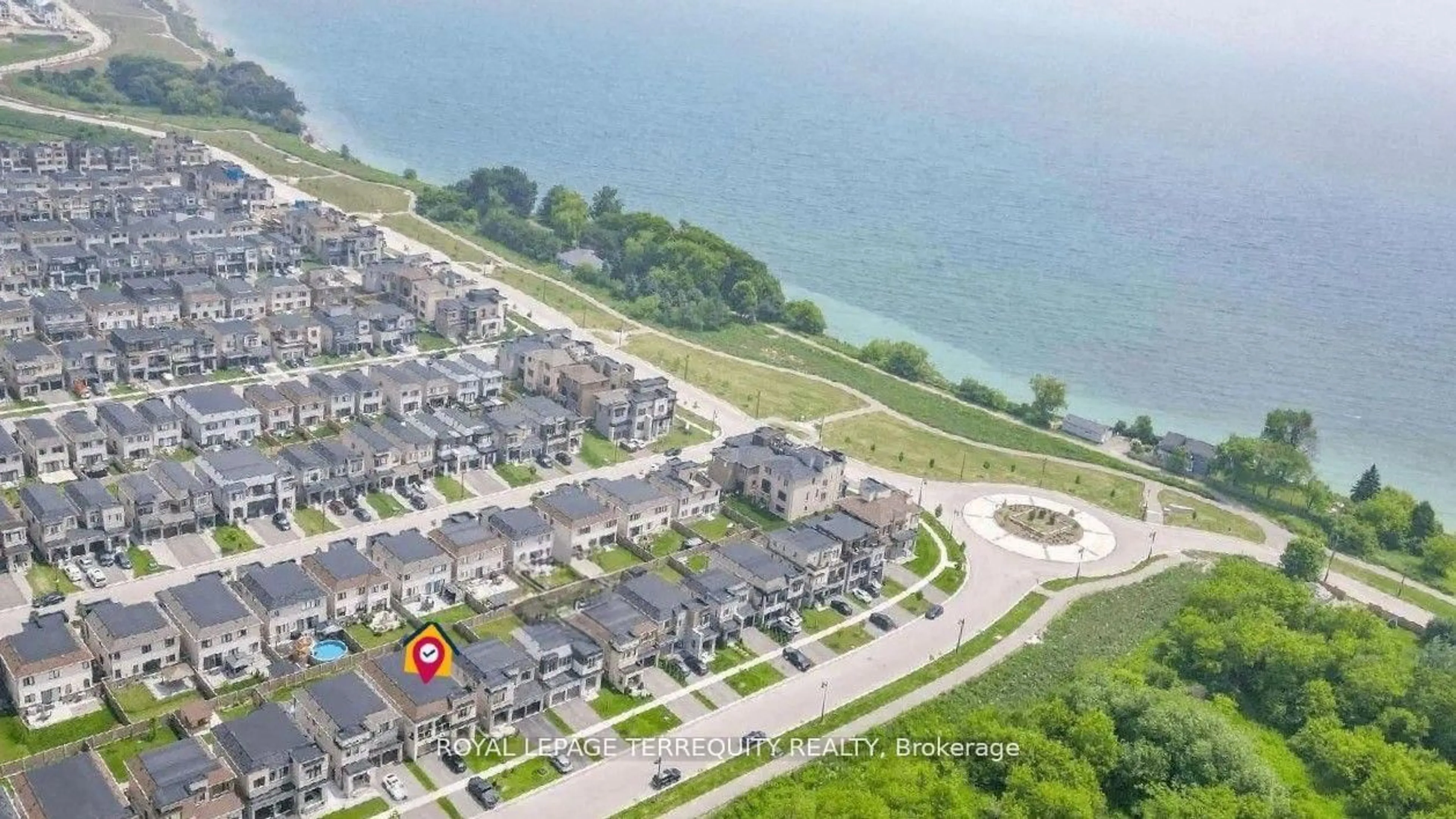 A pic from outside/outdoor area/front of a property/back of a property/a pic from drone, water/lake/river/ocean view for 137 East Shore Dr, Clarington Ontario L1C 1Z8