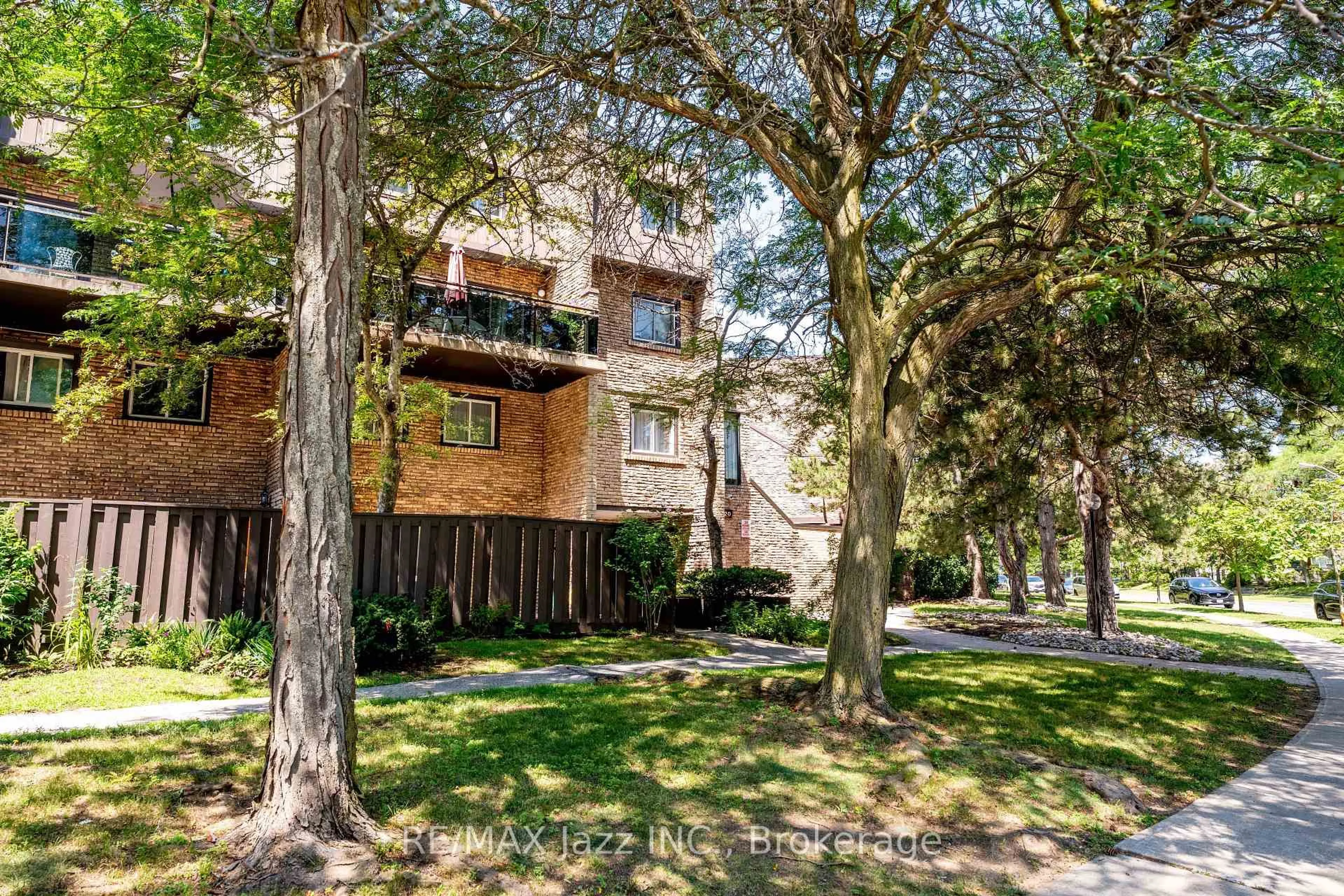 Unknown for 120 Ling Rd #38, Toronto Ontario M1E 4V9