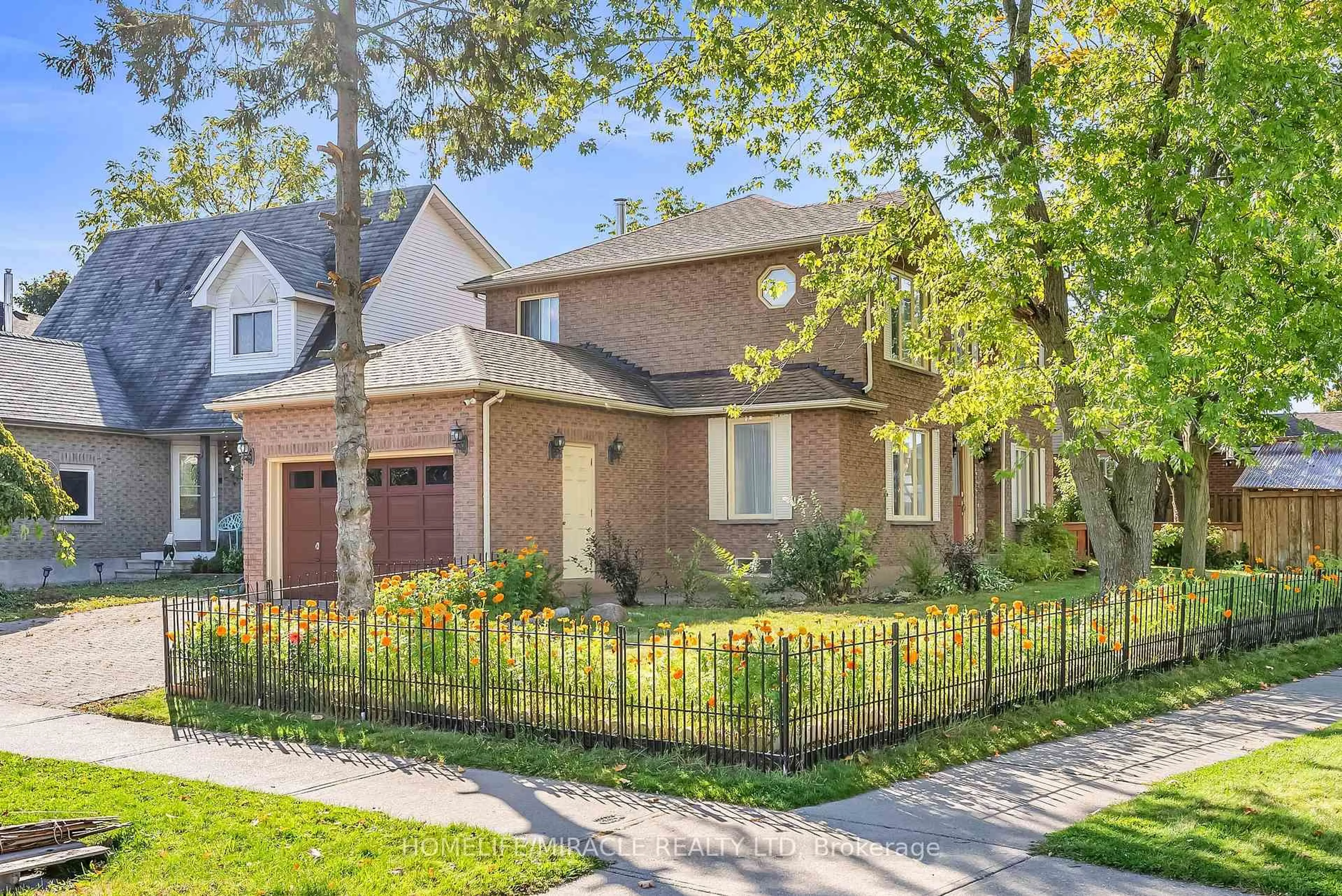 Home with brick exterior material, street for 1 Beechnut Cres, Clarington Ontario L1E 1Y5