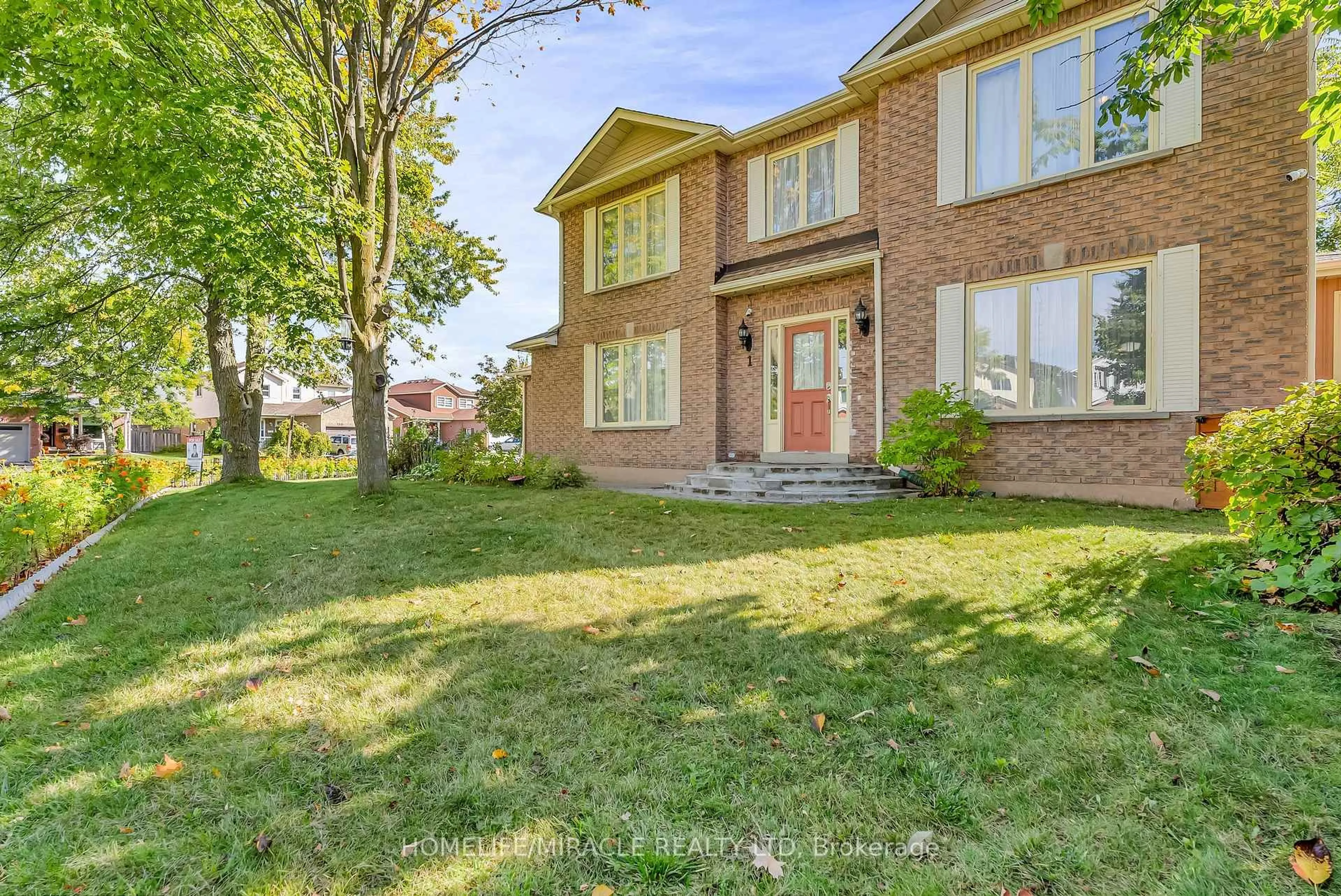 Home with brick exterior material, street for 1 Beechnut Cres, Clarington Ontario L1E 1Y5