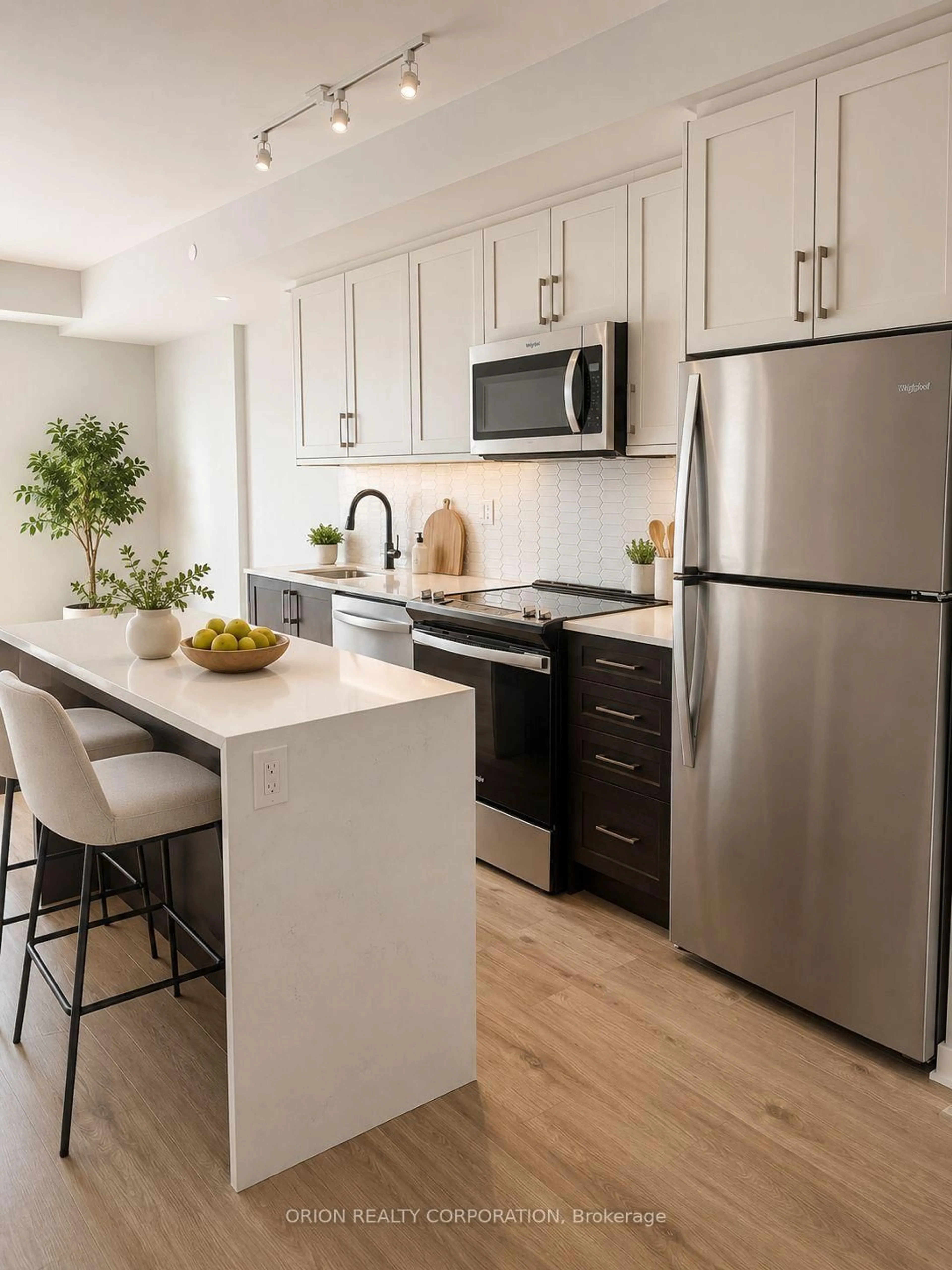 Open concept kitchen, unknown for 201 Brock St #110, Whitby Ontario L1N 0P8