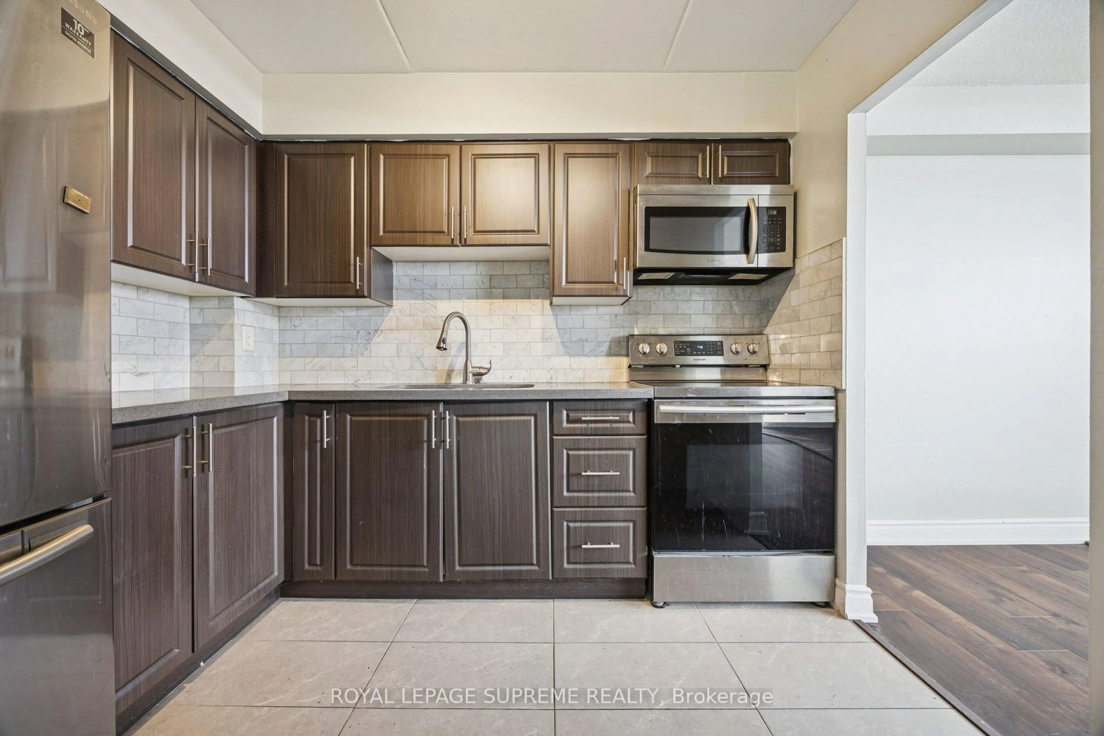 Standard kitchen, ceramic/tile floor for 207 Galloway Rd #704, Toronto Ontario M1E 4X3