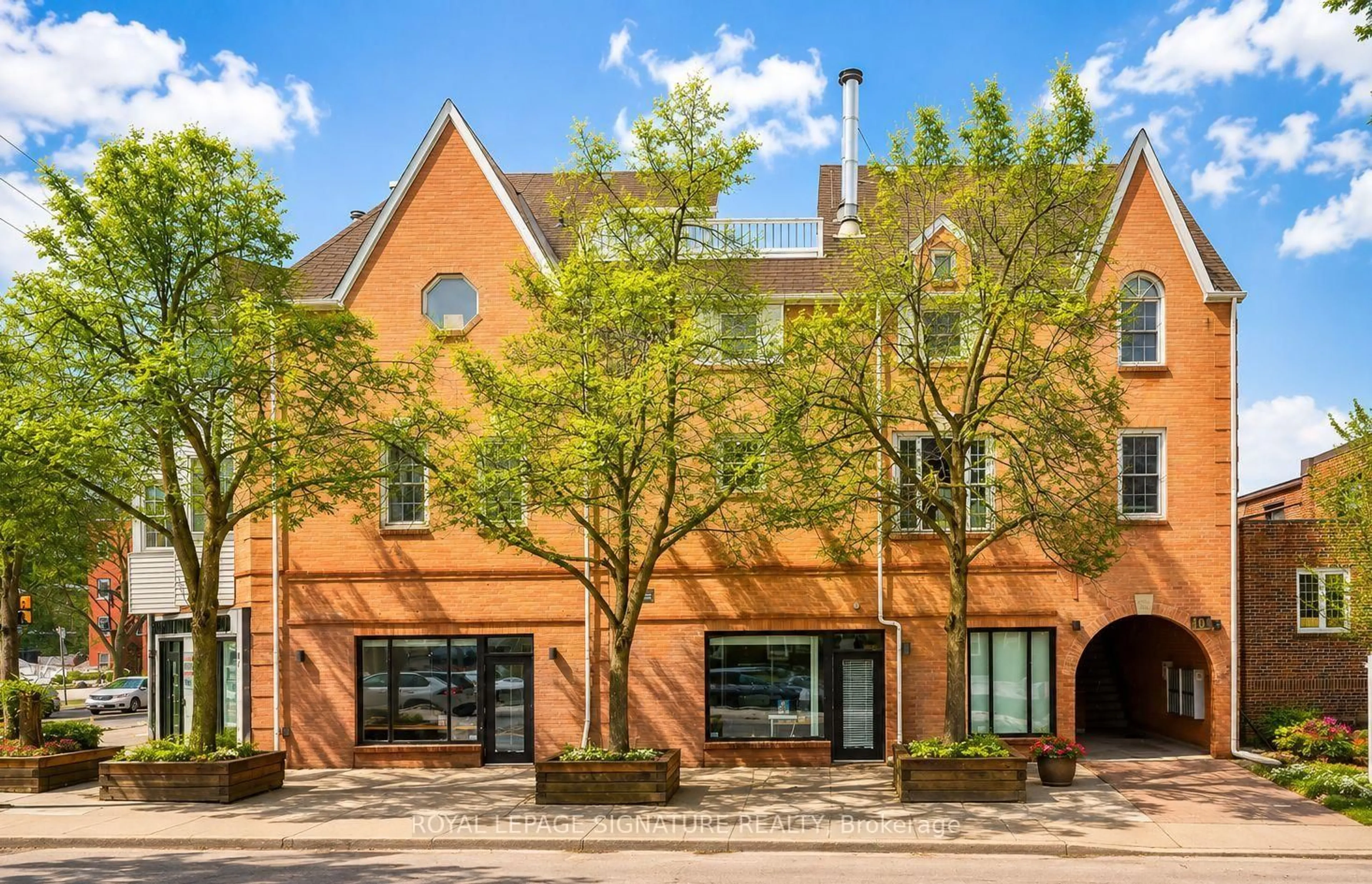 Home with brick exterior material, street for 101 Glen Manor Dr #6, Toronto Ontario M4E 3V3