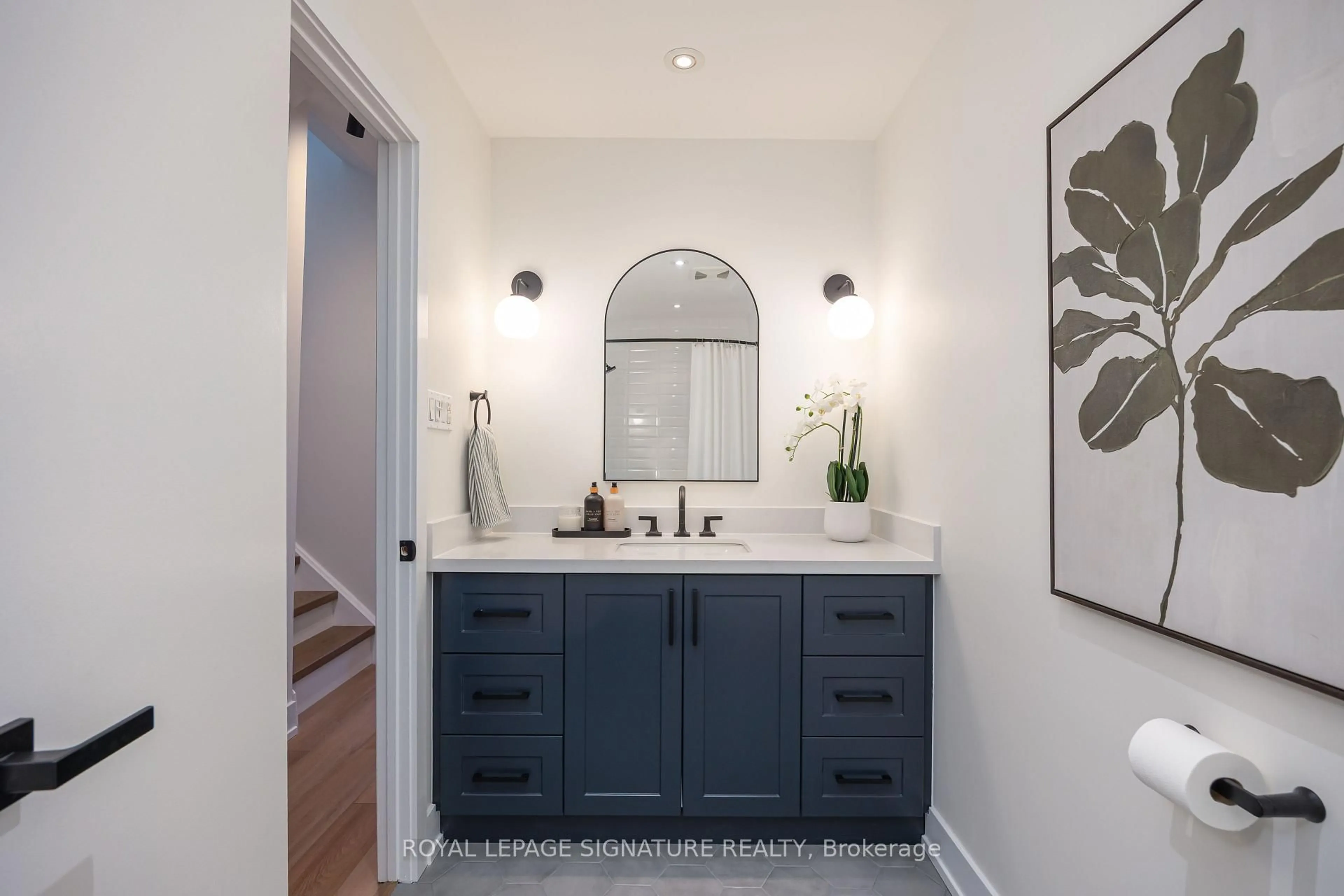 Contemporary bathroom, ceramic/tile floor for 101 Glen Manor Dr #6, Toronto Ontario M4E 3V3