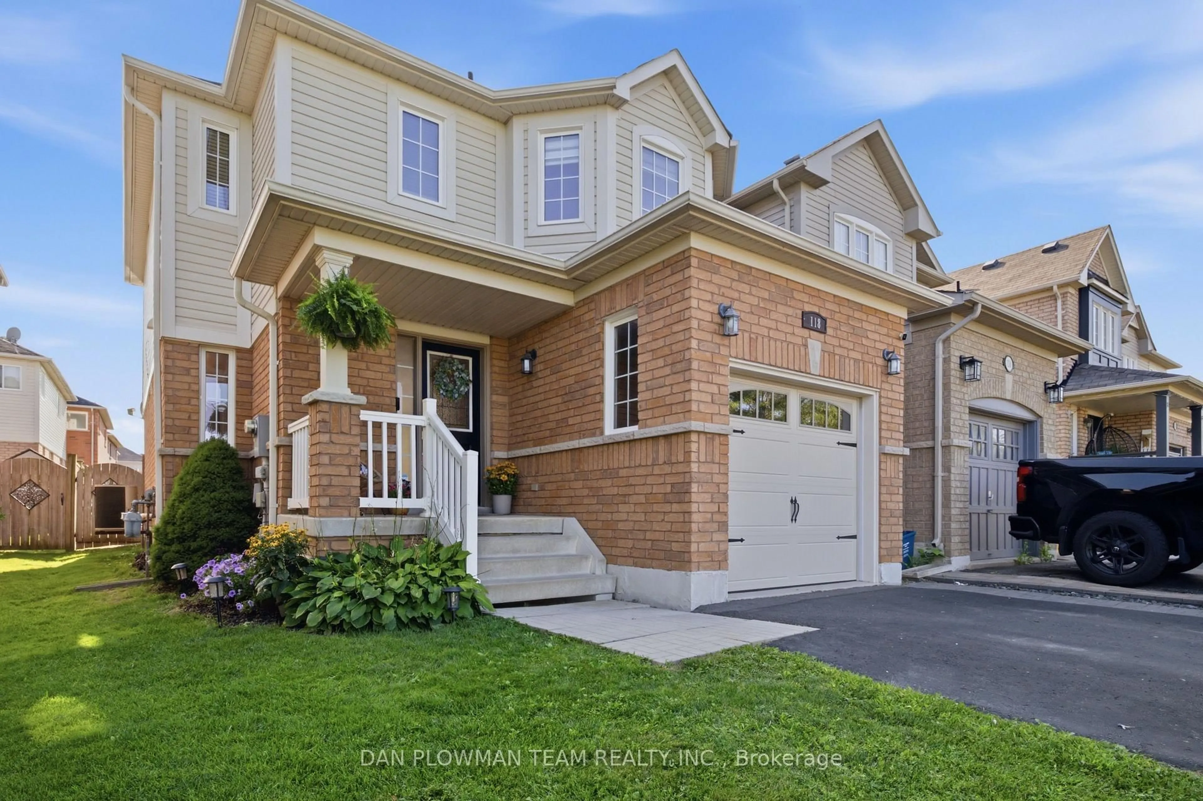Home with brick exterior material, street for 118 Swindells St, Clarington Ontario L1C 0C8