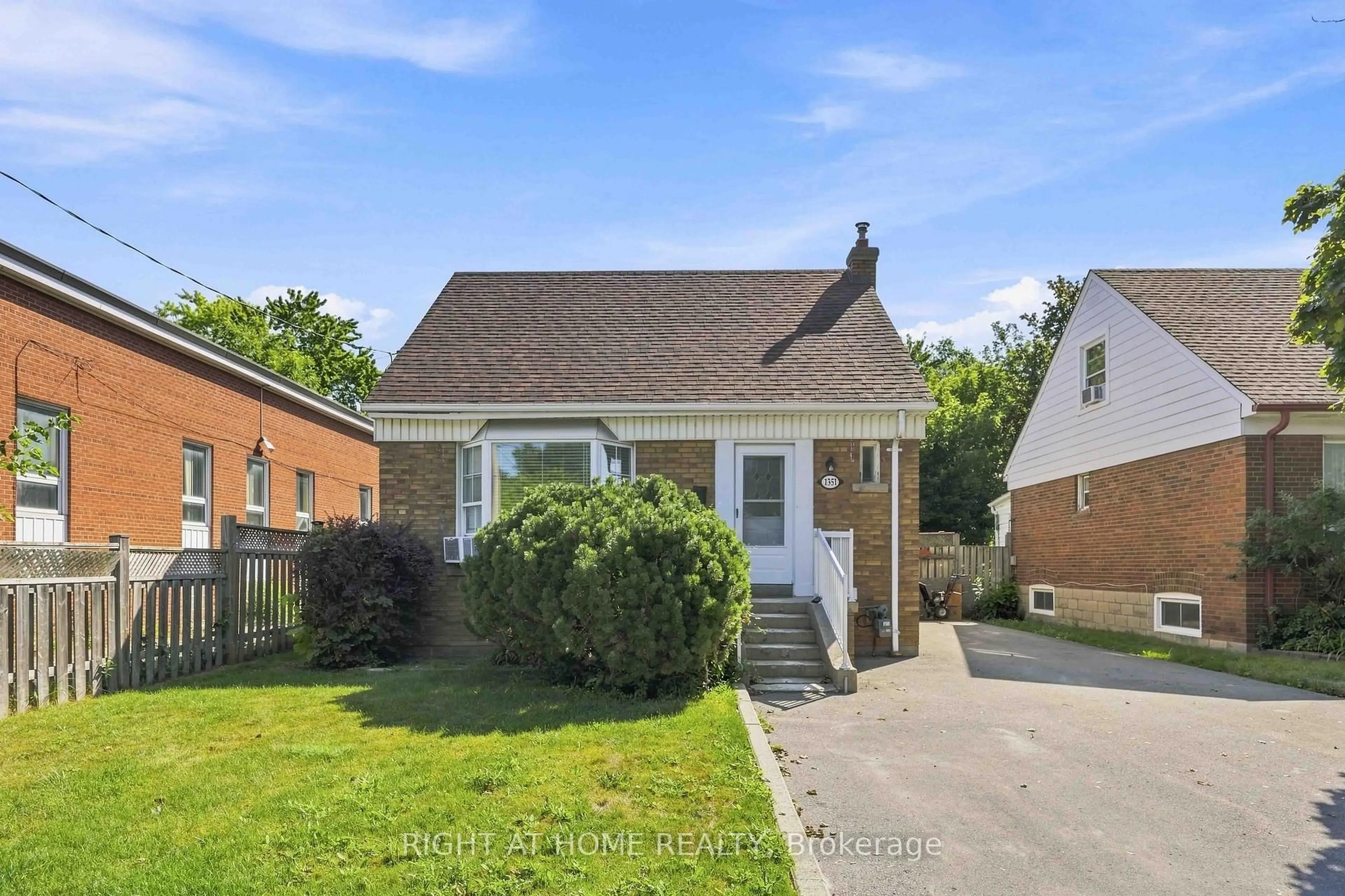 Unknown for 1351 Warden Ave, Toronto Ontario M1R 2R9