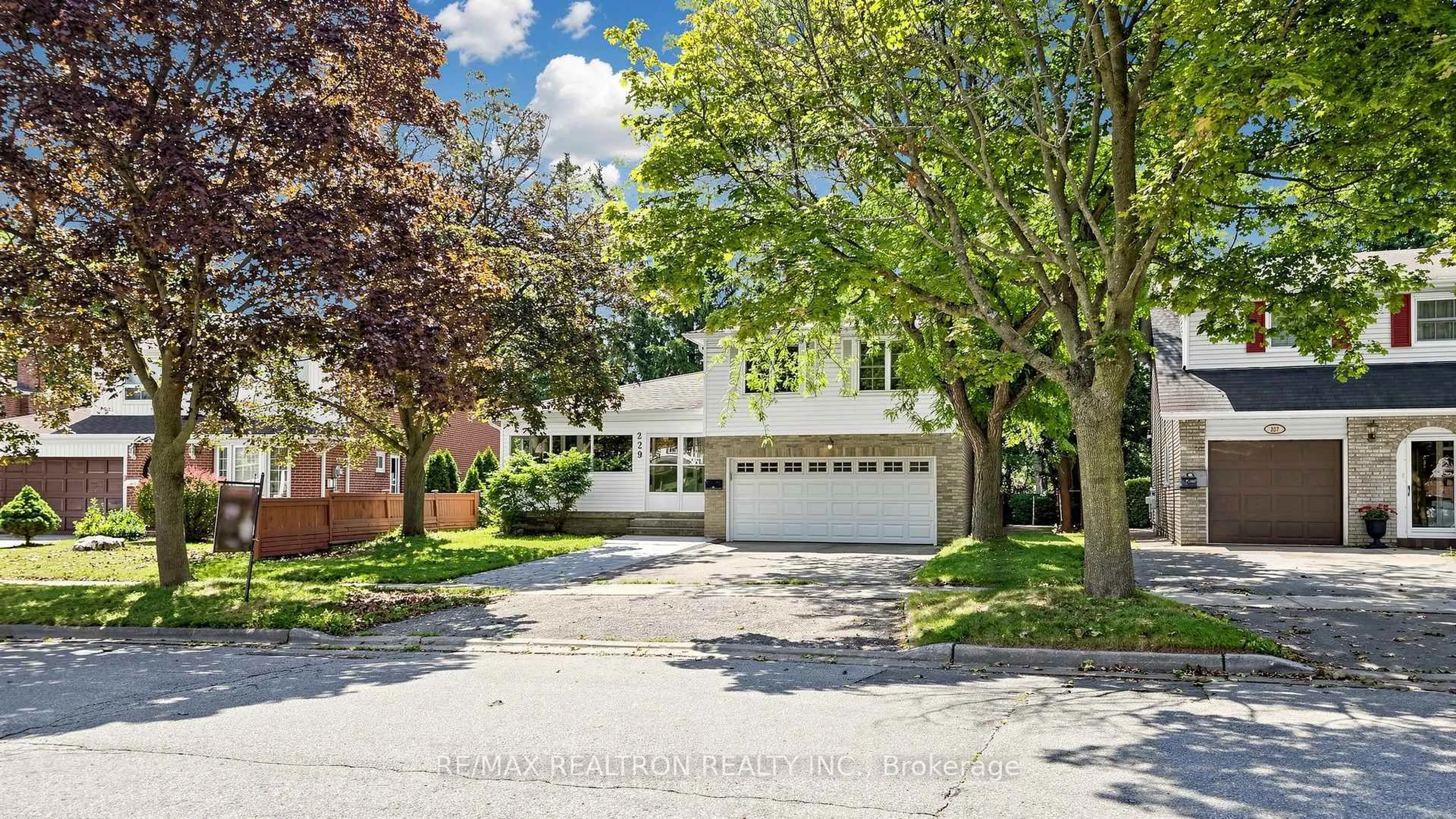 Home with brick exterior material, street for 229 CHARTLAND Blvd, Toronto Ontario M1S 2S4
