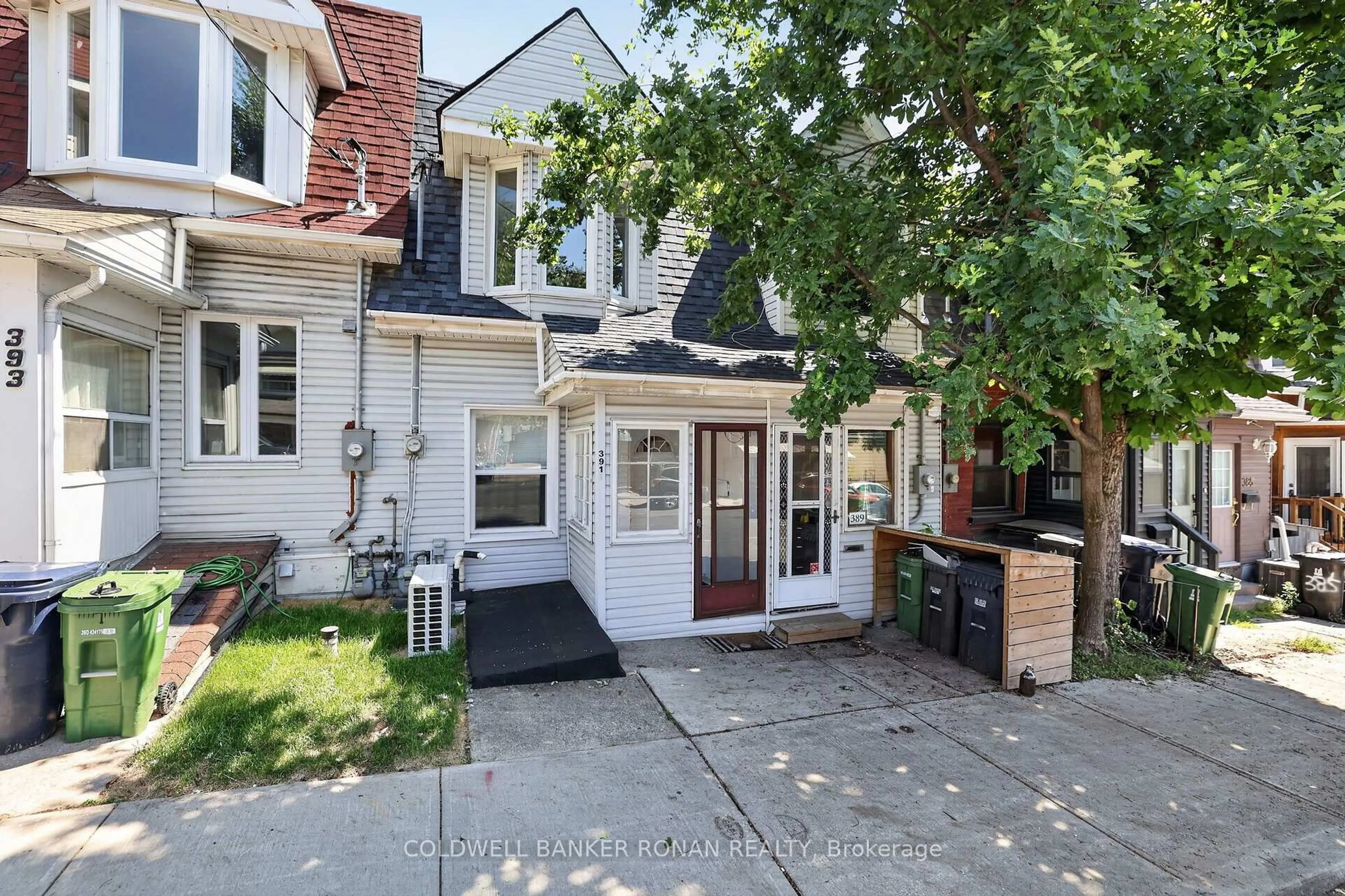 Unknown for 391 Jones Ave, Toronto Ontario M4J 3G5