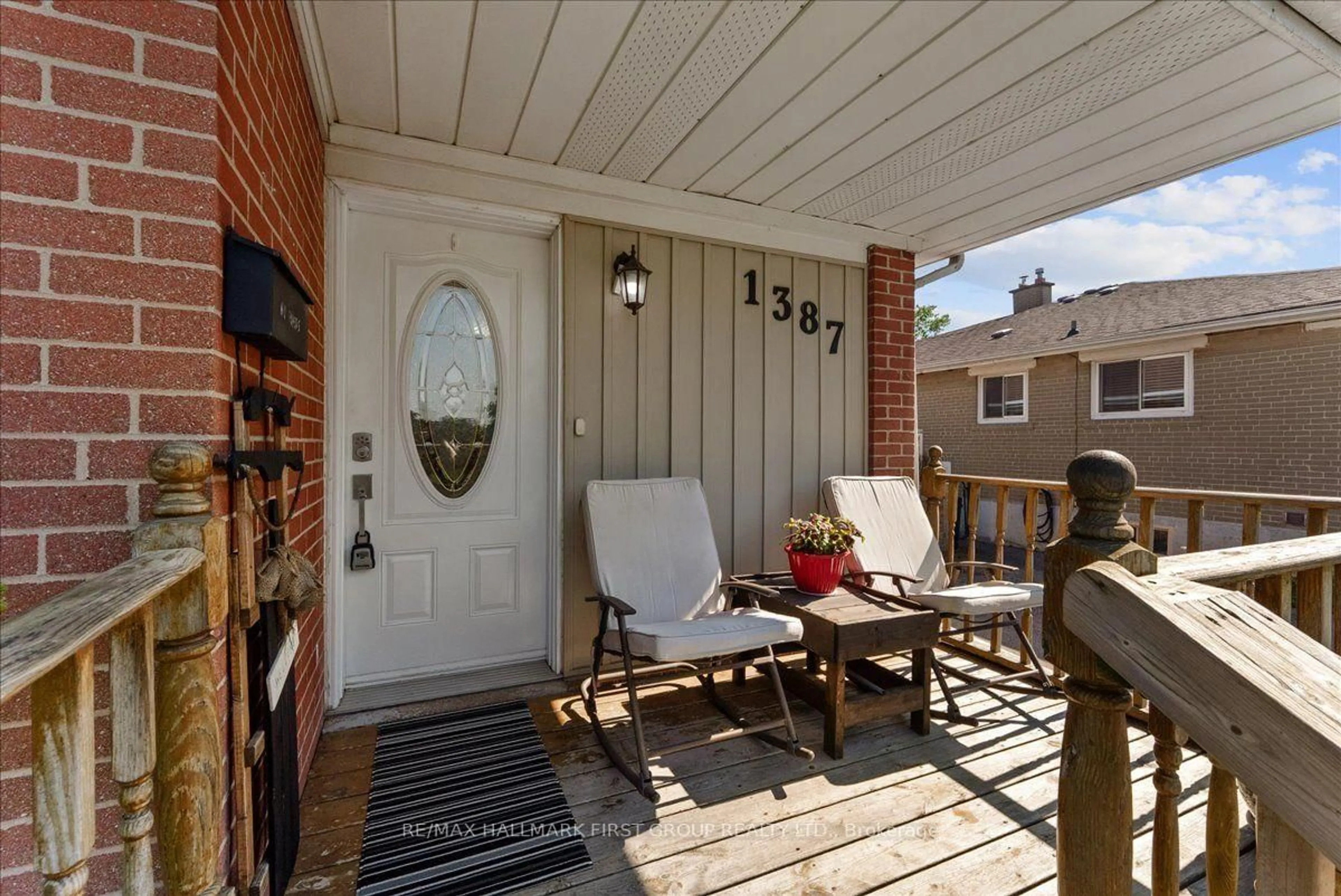 Patio, street for 1387 Tatra Dr, Pickering Ontario L1W 1K7