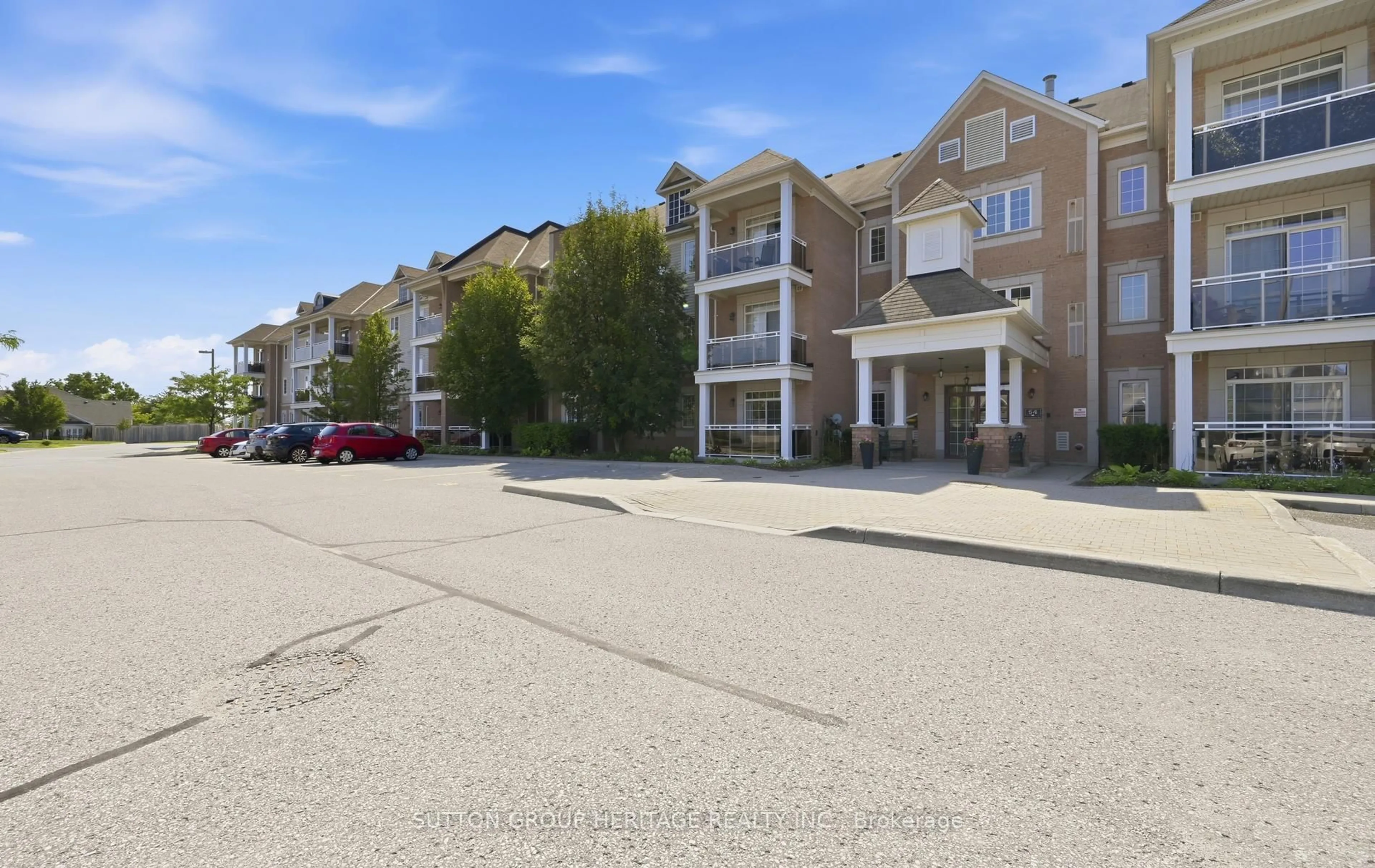 Unknown for 54 Harvey Johnston Way #320, Whitby Ontario L1M 0J7