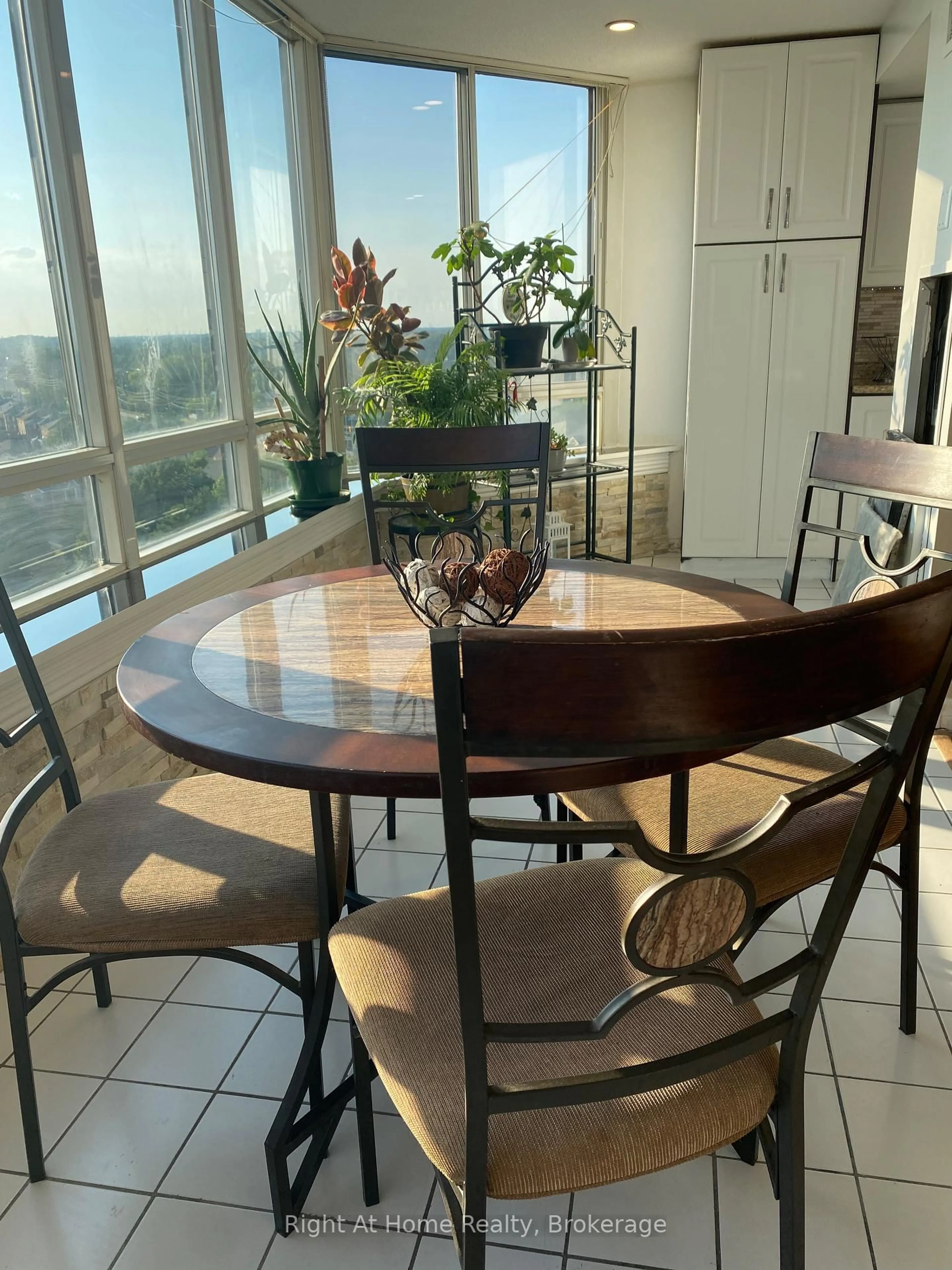 Dining room, unknown for 11753 Sheppard Ave #1215, Toronto Ontario M1B 5M3
