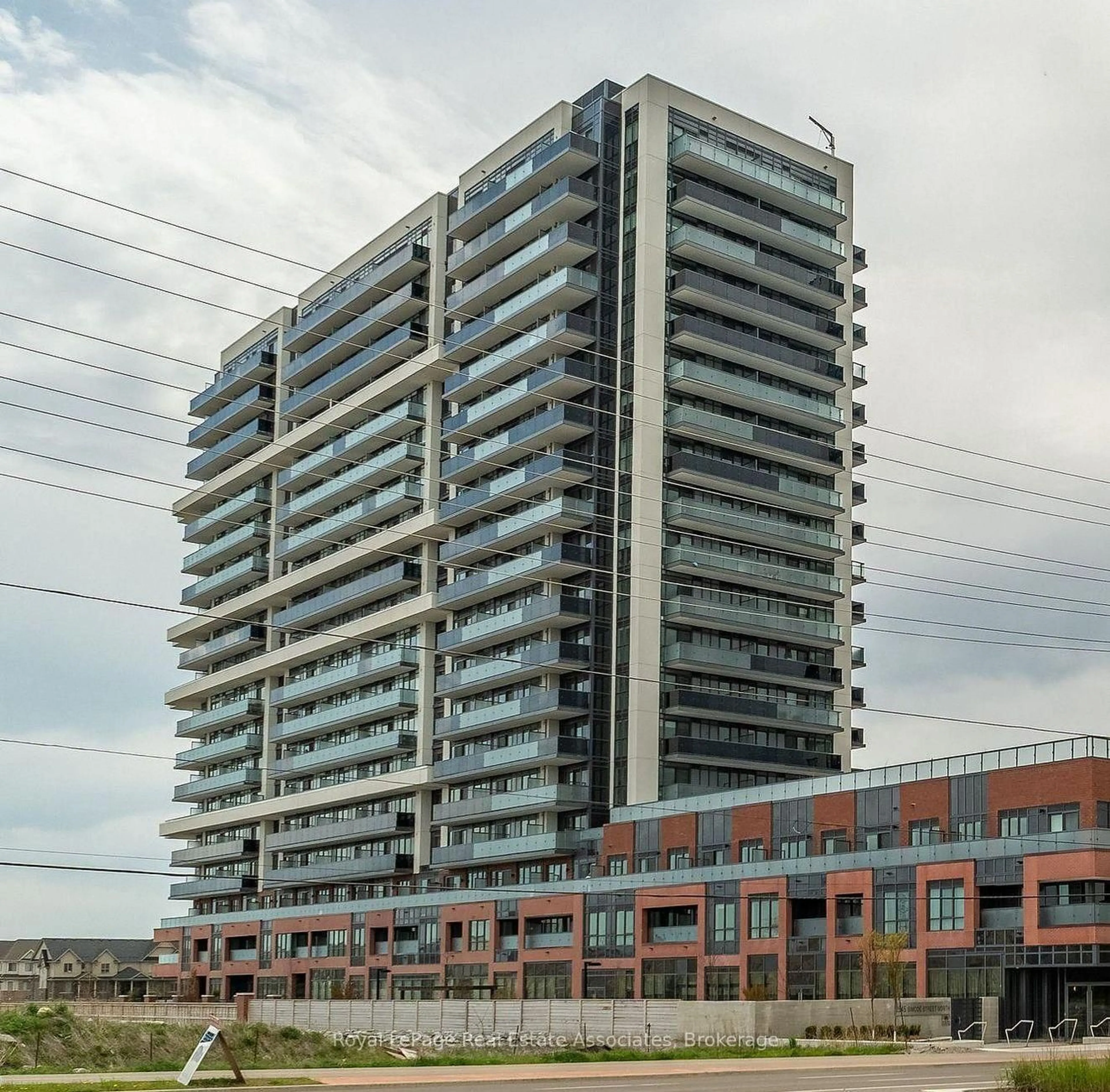 Unknown for 2545 Simcoe St, Oshawa Ontario L1L 0W3