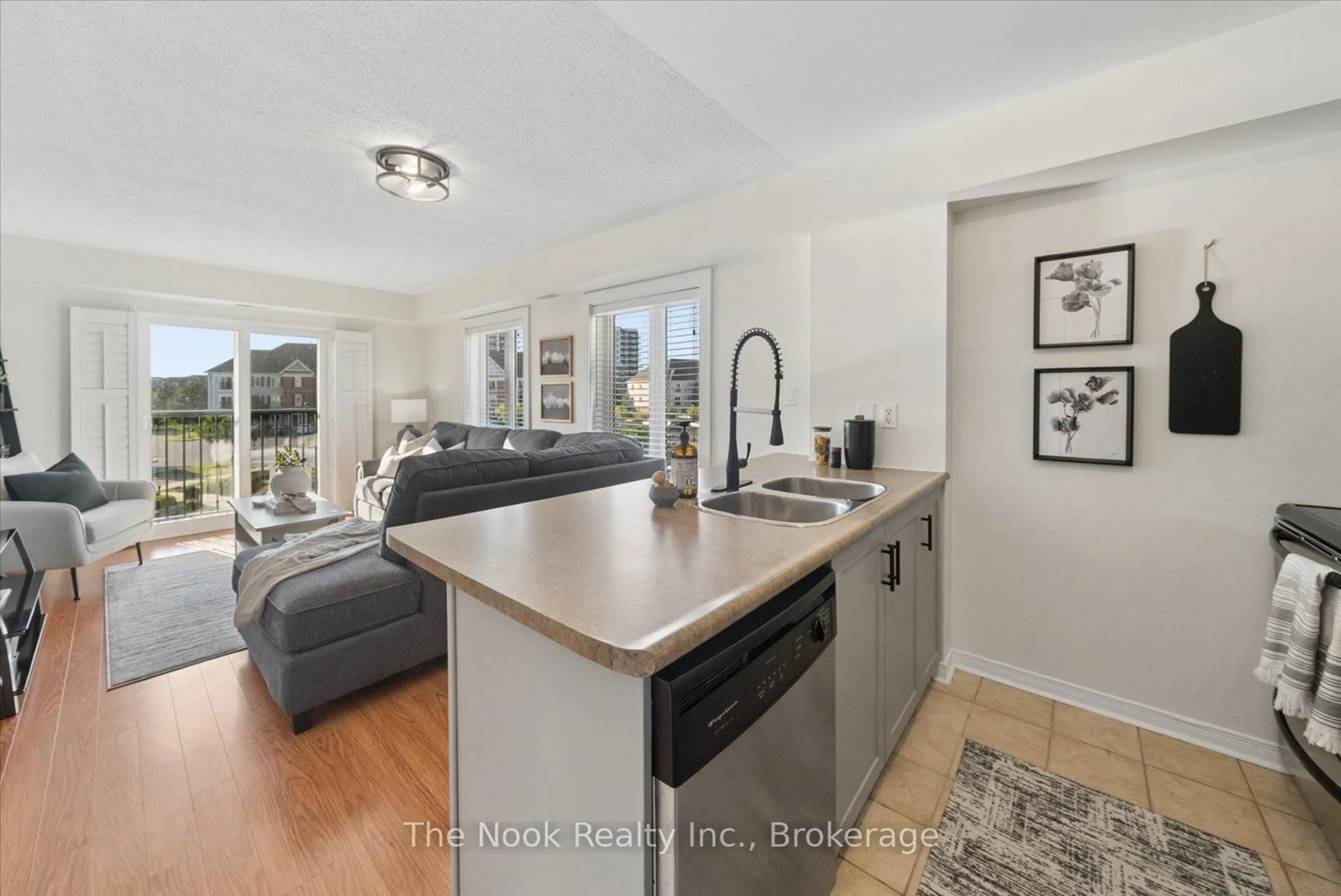 Open concept kitchen, unknown for 106 Aspen Springs Dr #301, Clarington Ontario L1C 5N6